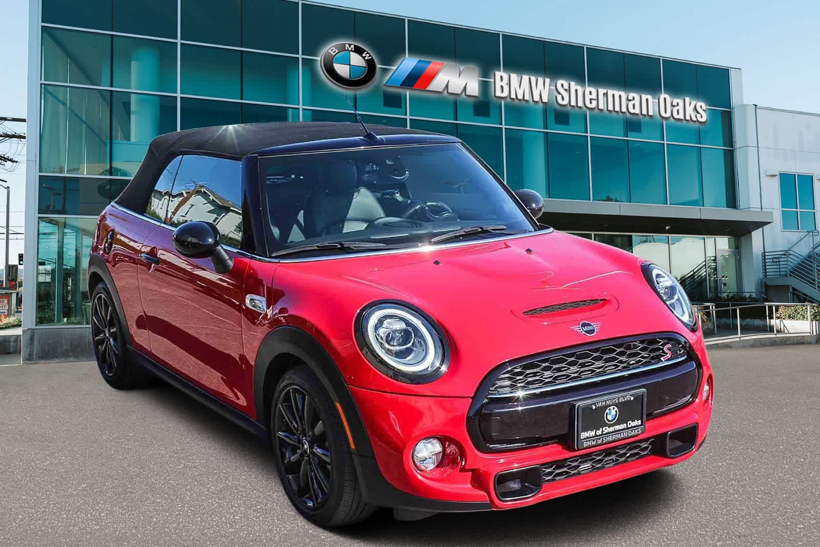 Thumbnail: 2019 MINI Cooper Convertible - 3