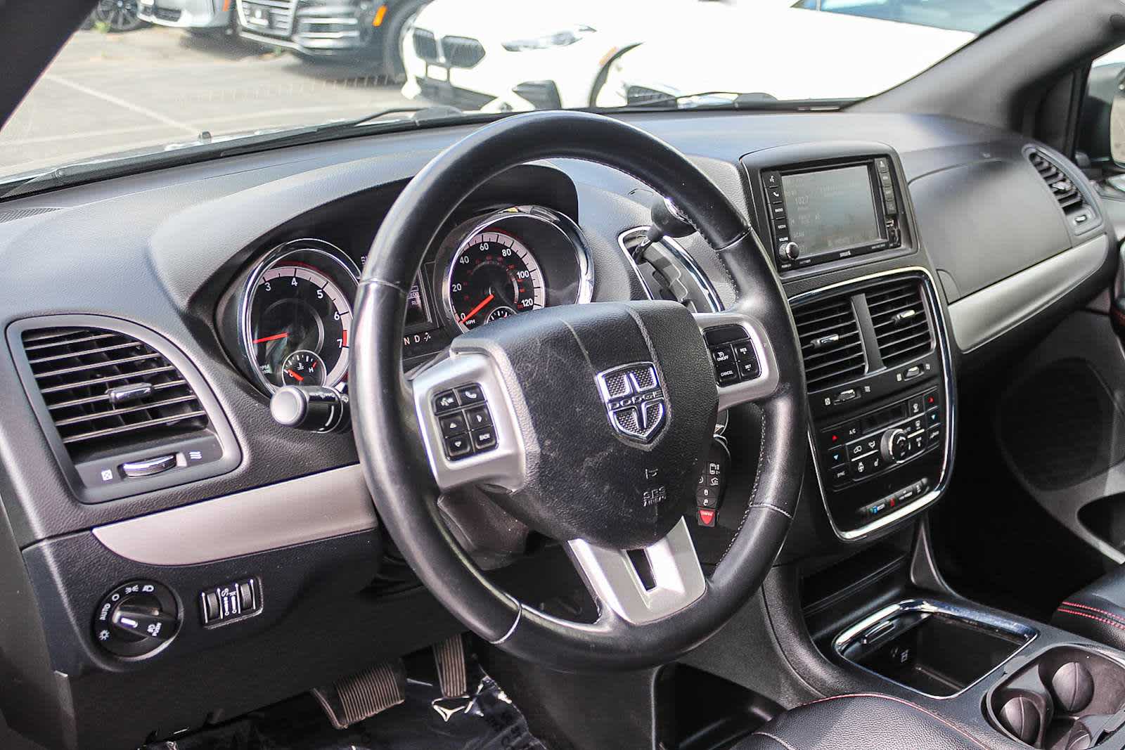 Thumbnail: 2019 Dodge Grand Caravan - 17