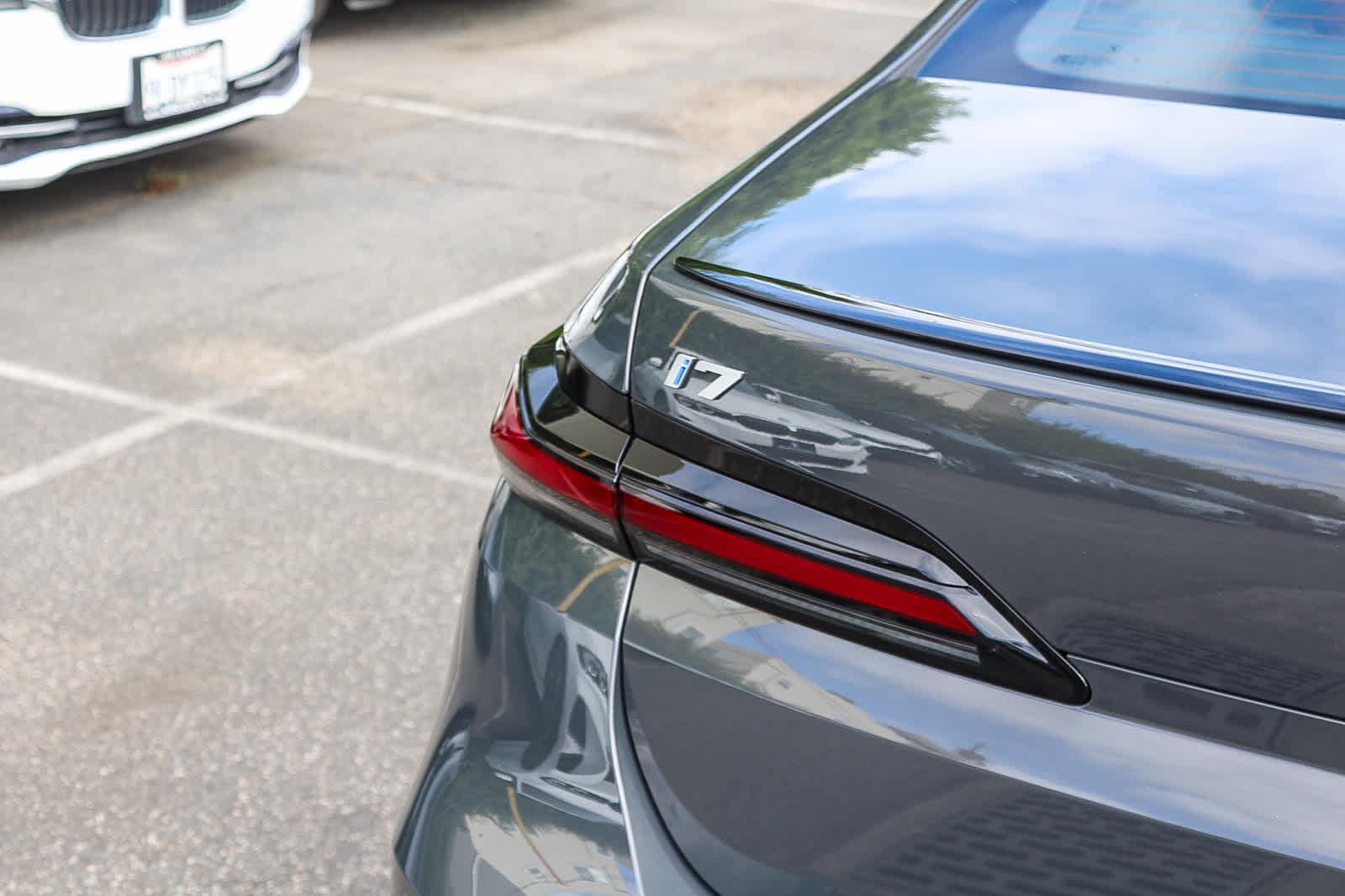 Thumbnail: 2026 BMW i7 - 7