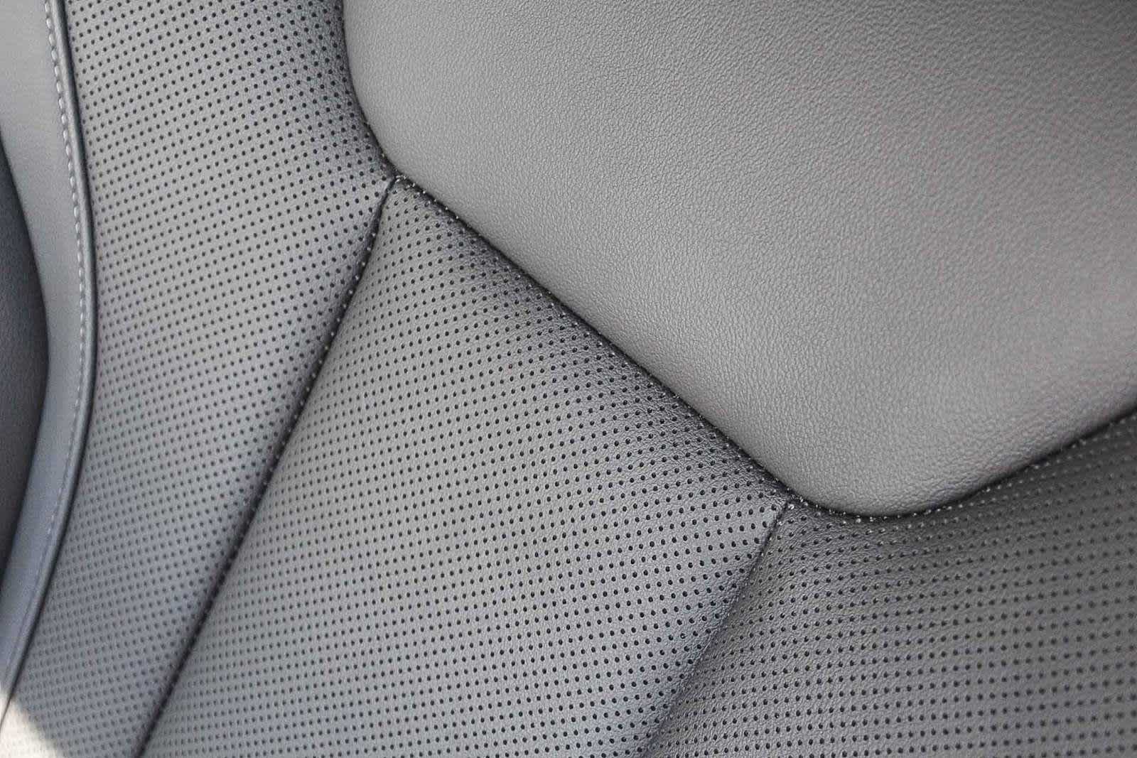 Thumbnail: 2023 BMW 3 Series - 24