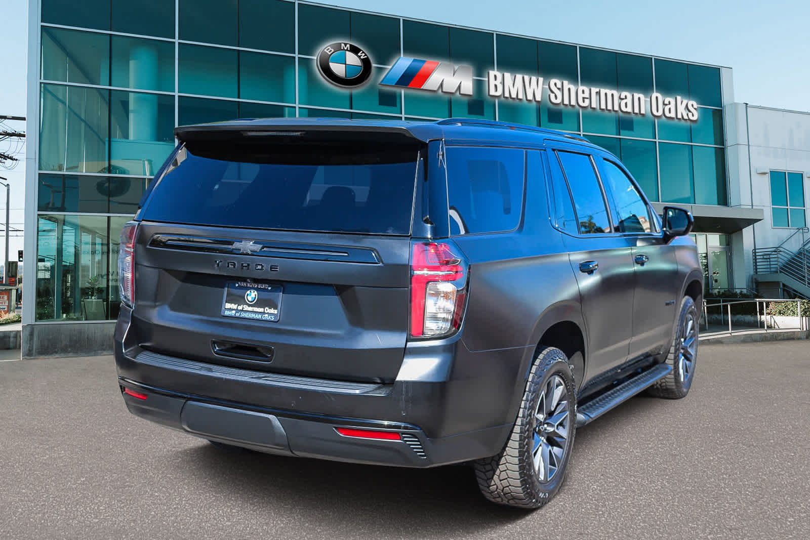 Thumbnail: 2023 Chevrolet Tahoe - 4