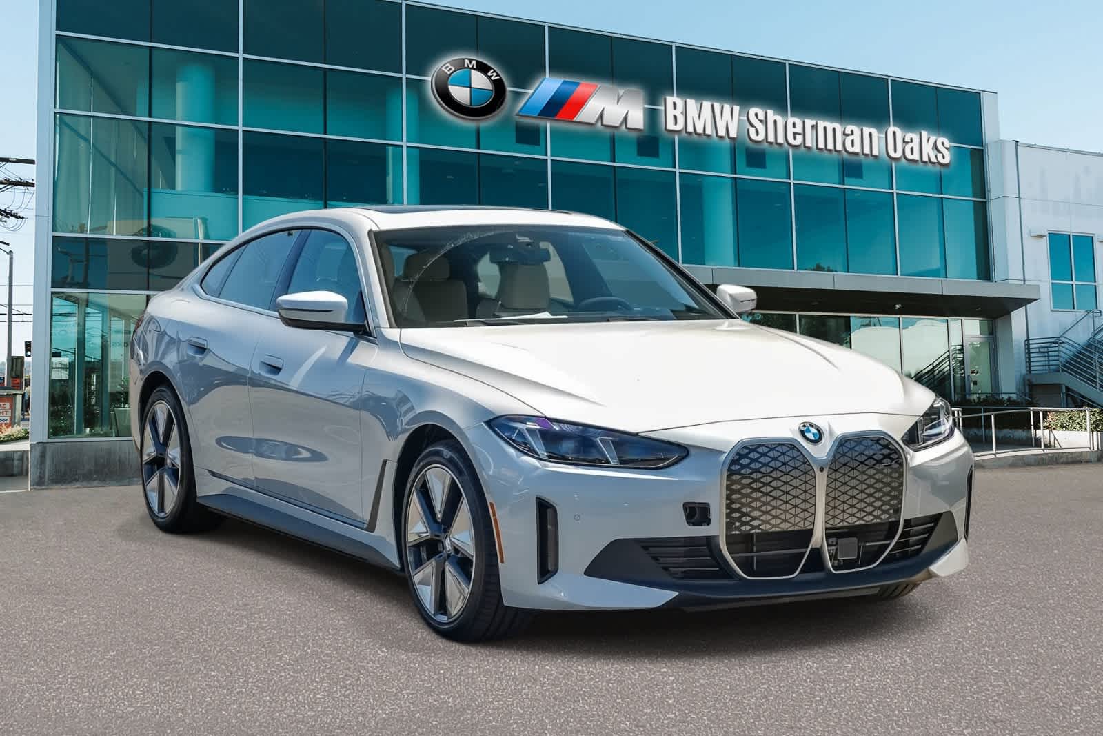 Thumbnail: 2026 BMW i4 - 3