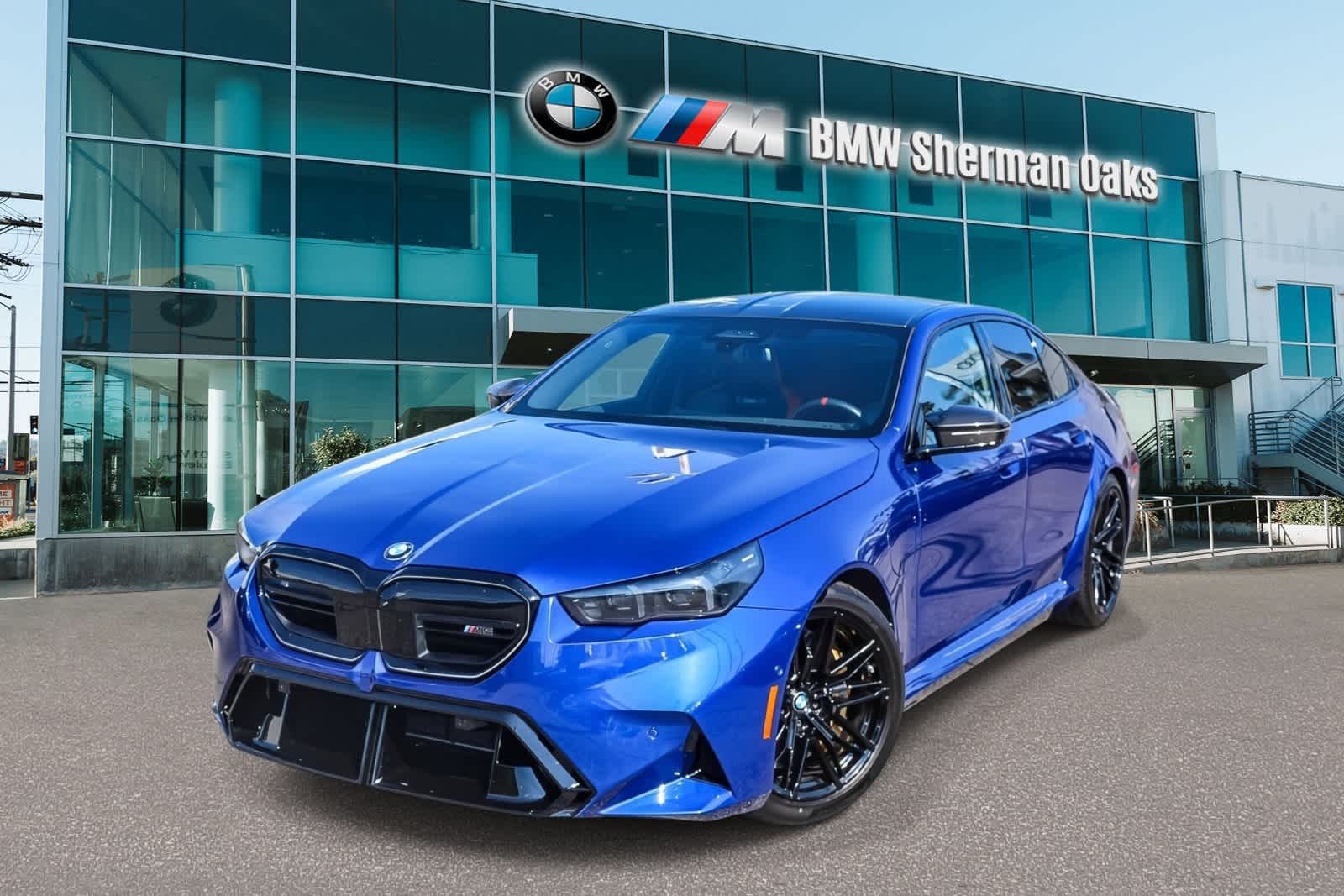 Thumbnail: 2025 BMW M5 - 2