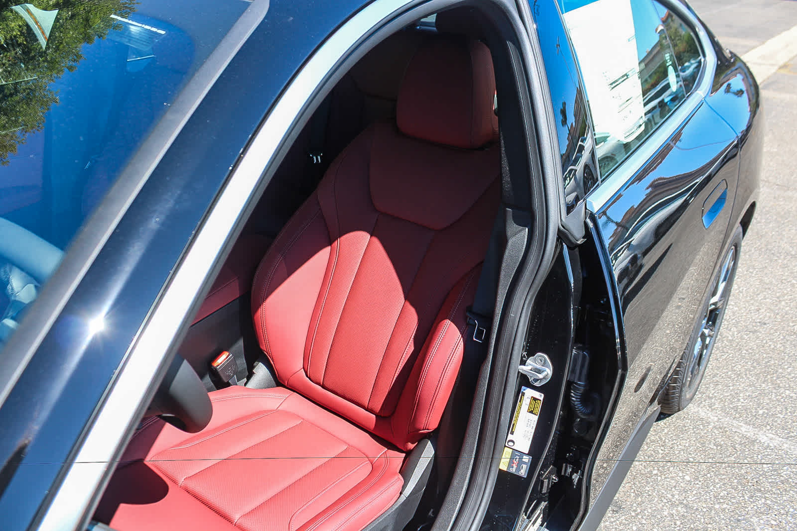 Thumbnail: 2026 BMW i4 - 29