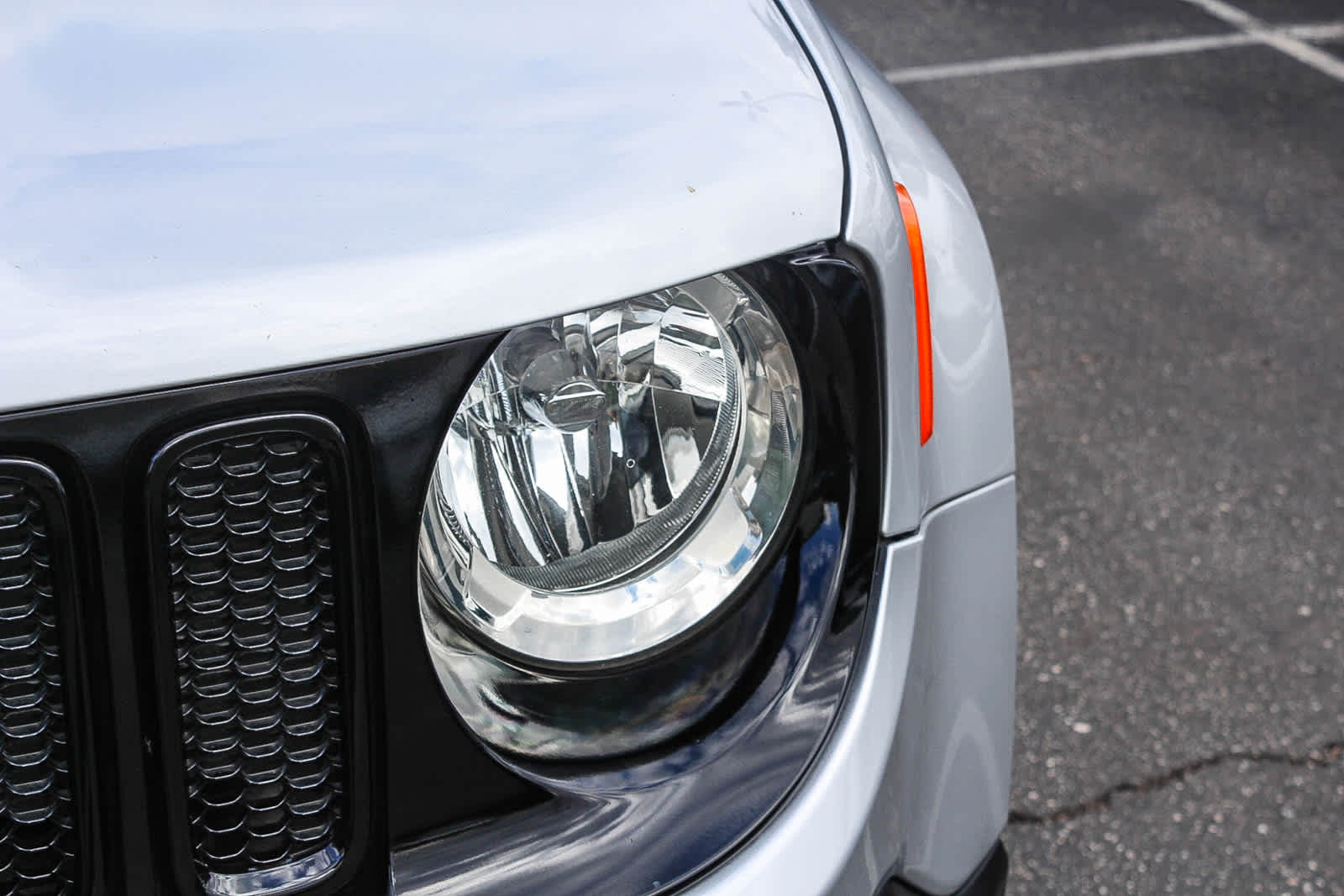 Thumbnail: 2017 Jeep Renegade - 10