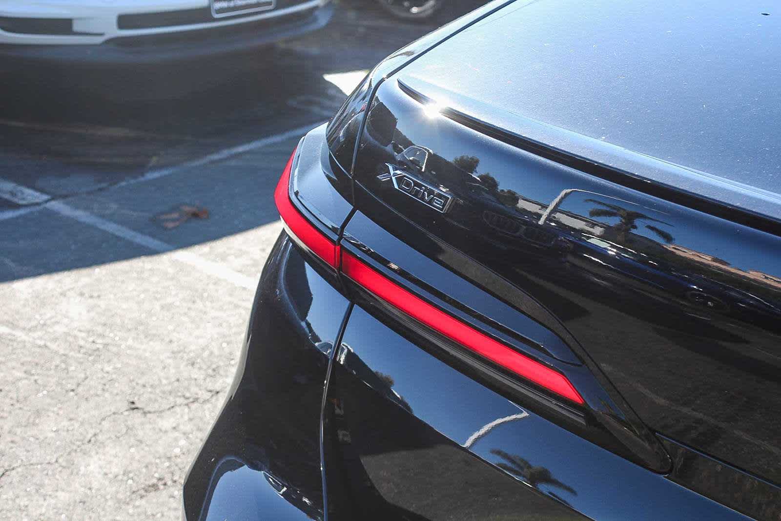 2026 BMW 7 Series 750e - Photo 7