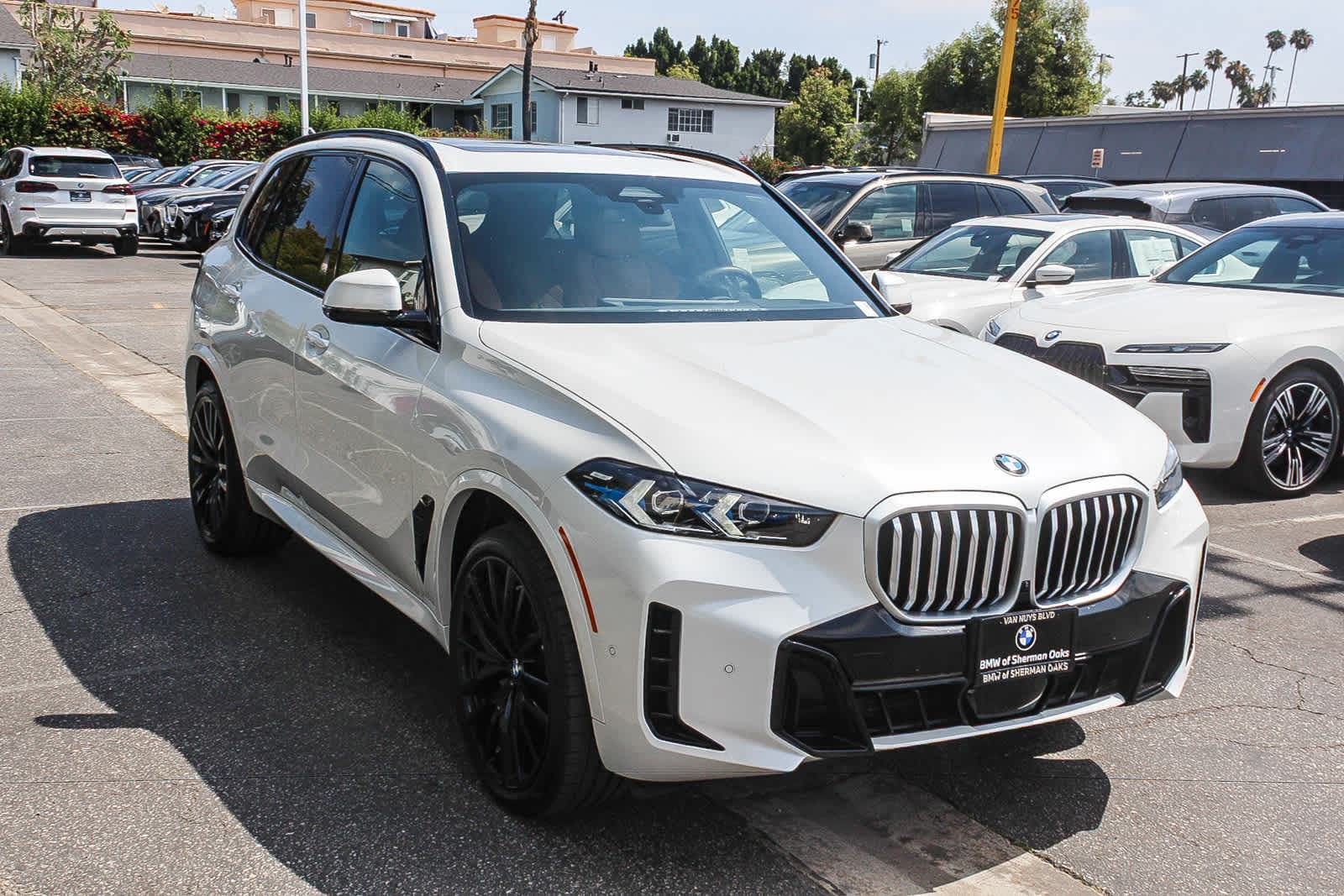 Thumbnail: 2026 BMW X5 - 3