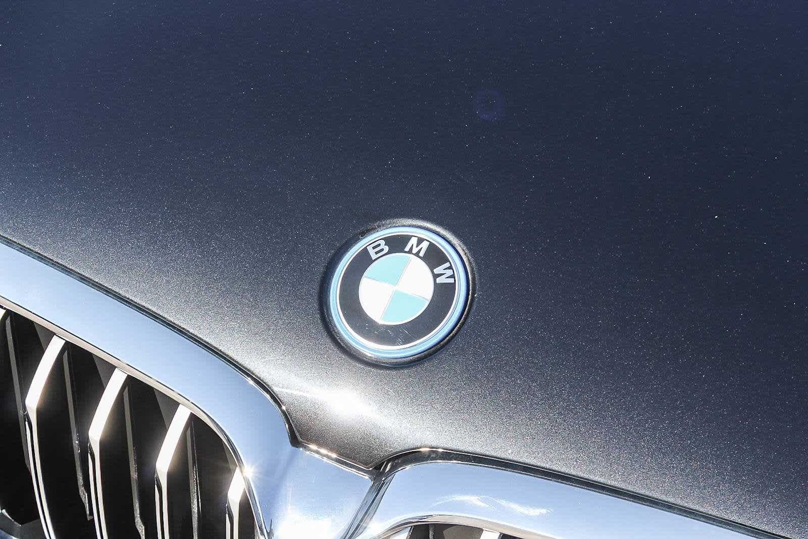 Thumbnail: 2023 BMW 5 Series - 11