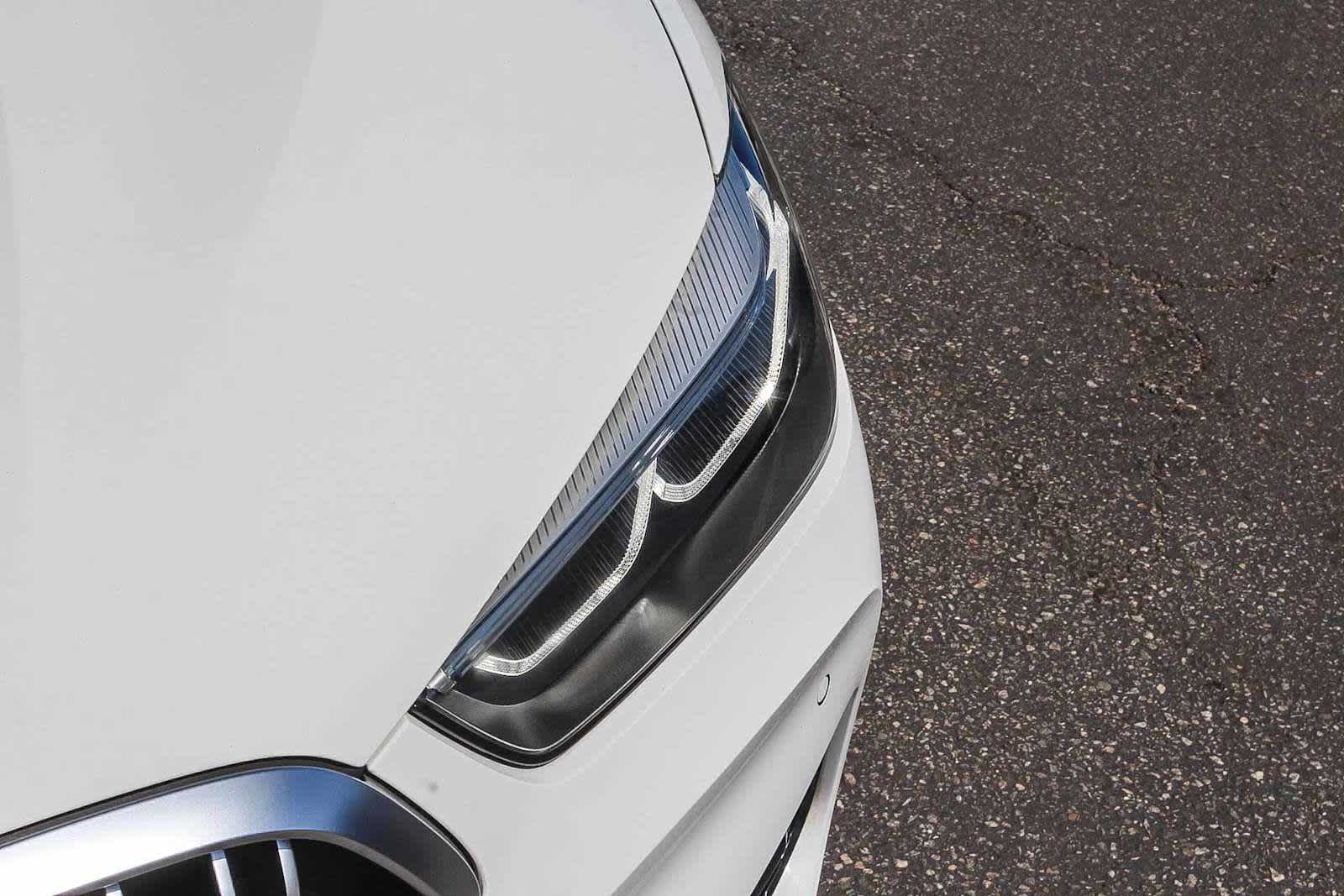 Thumbnail: 2023 BMW 8 Series - 10