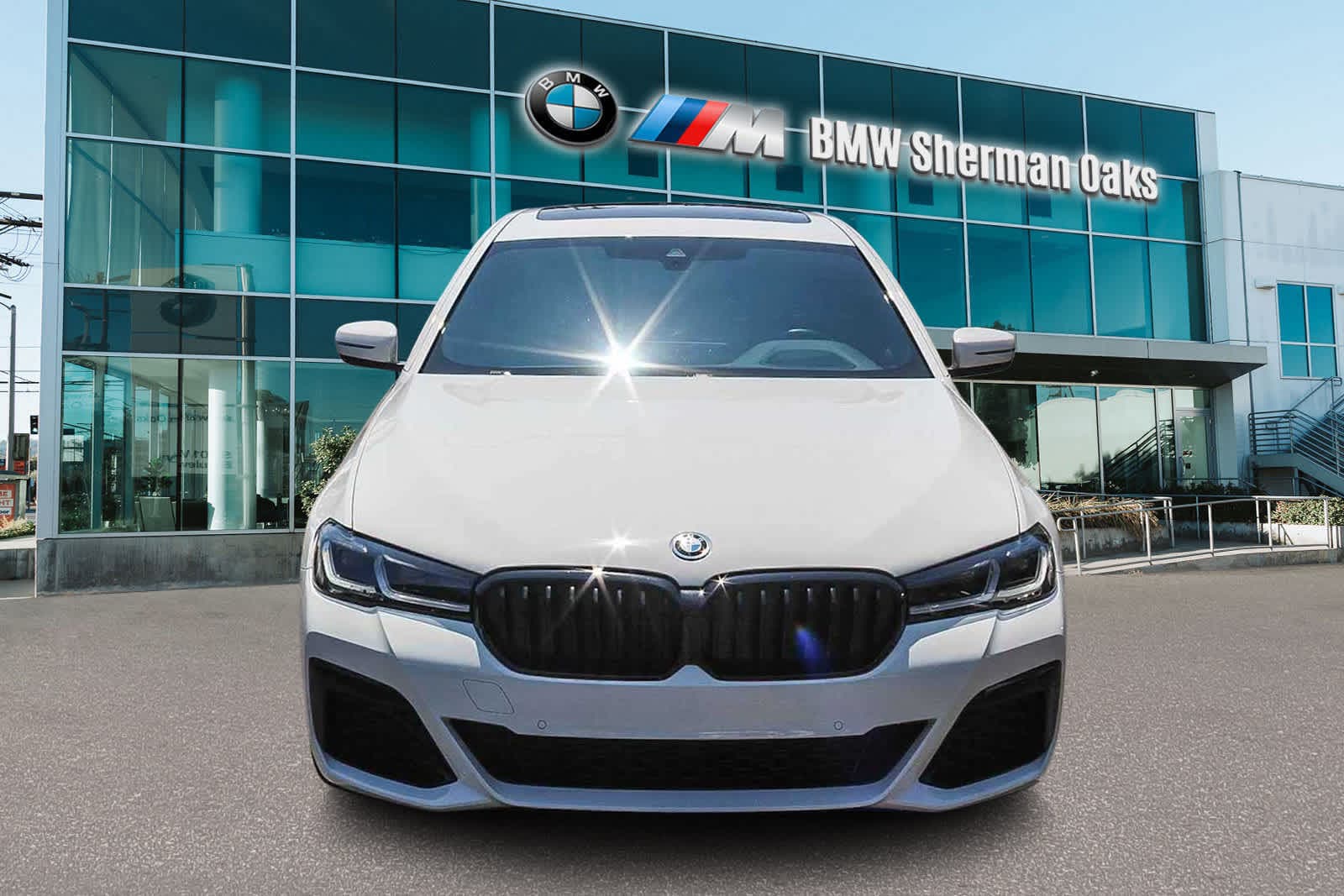 Thumbnail: 2022 BMW 5 Series - 4
