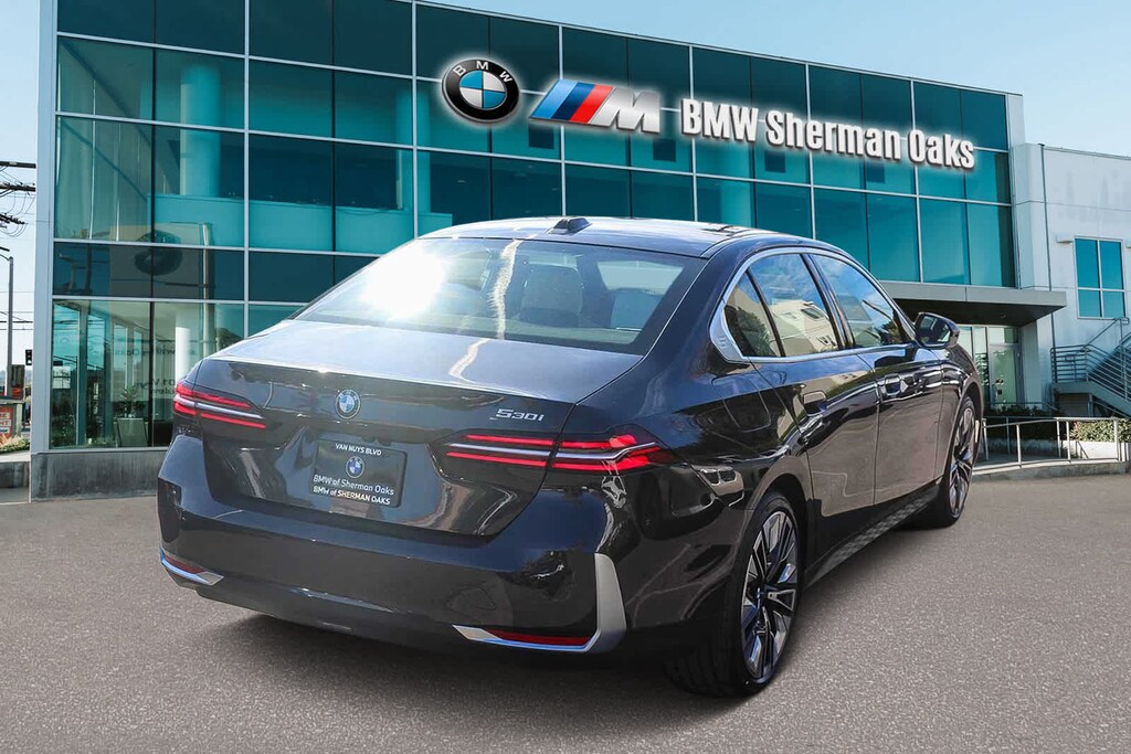New 2026 BMW 530i Sedan