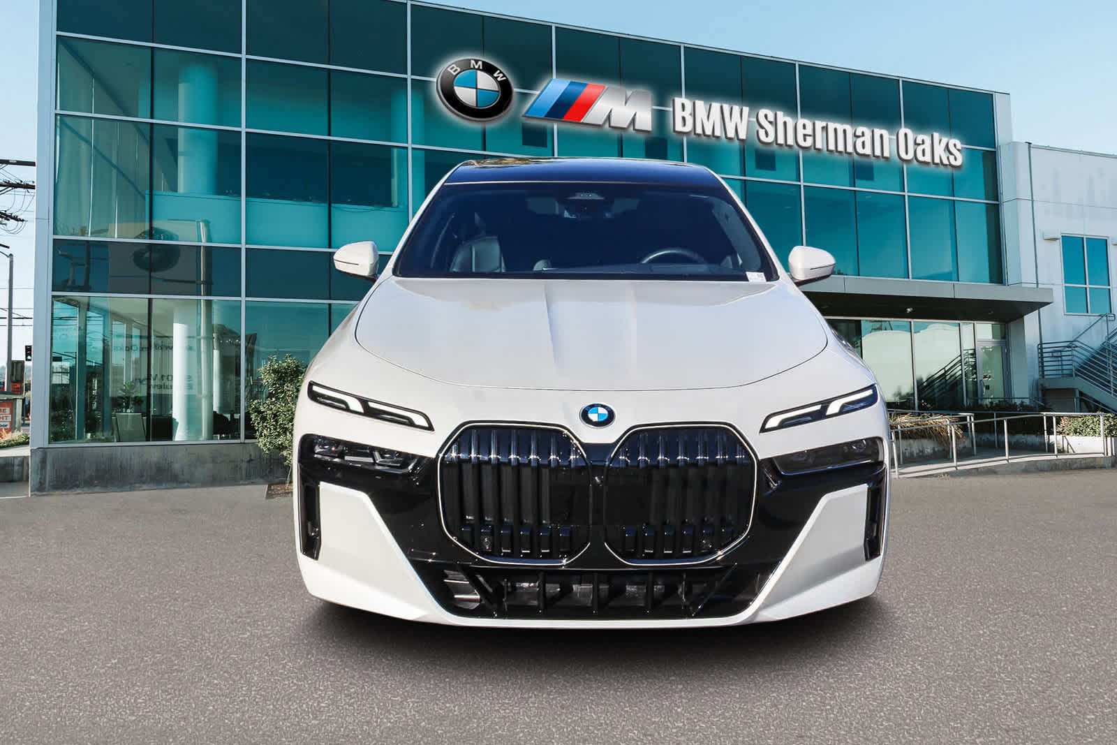 Thumbnail: 2025 BMW 7 Series - 2
