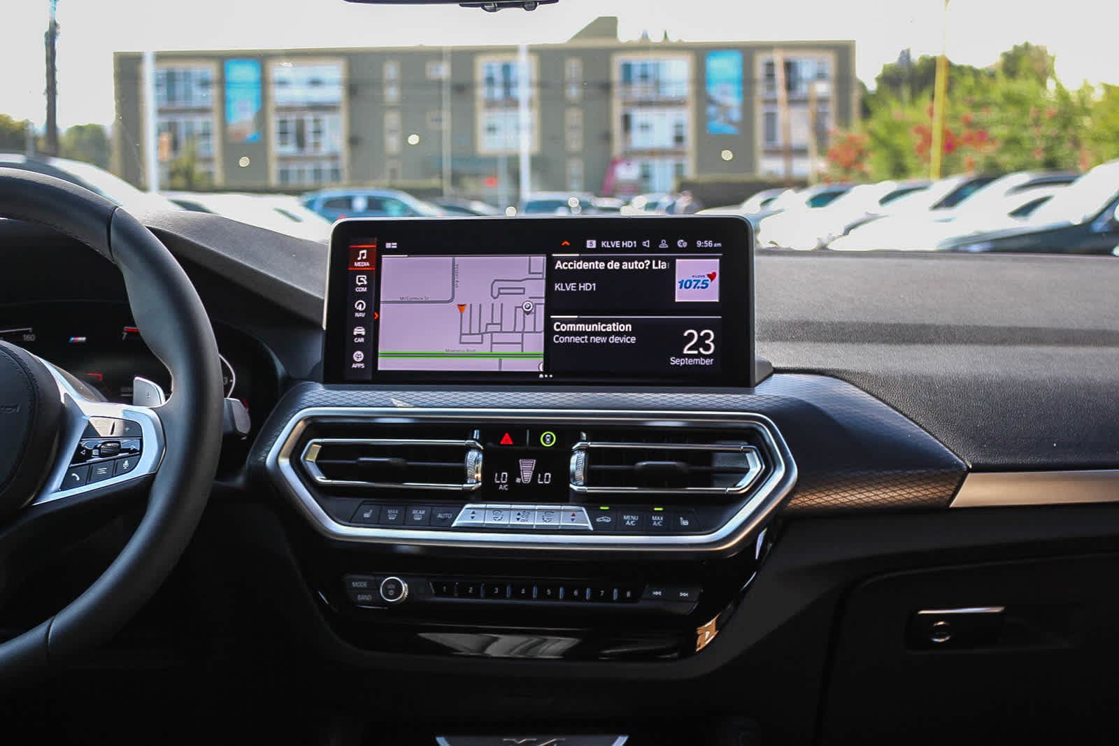 Thumbnail: 2025 BMW X4 - 13