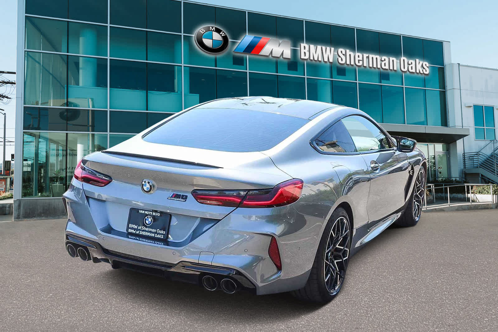 Thumbnail: 2024 BMW M8 - 4