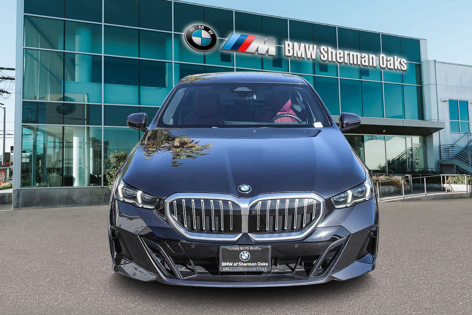Thumbnail: 2026 BMW 5 Series - 2
