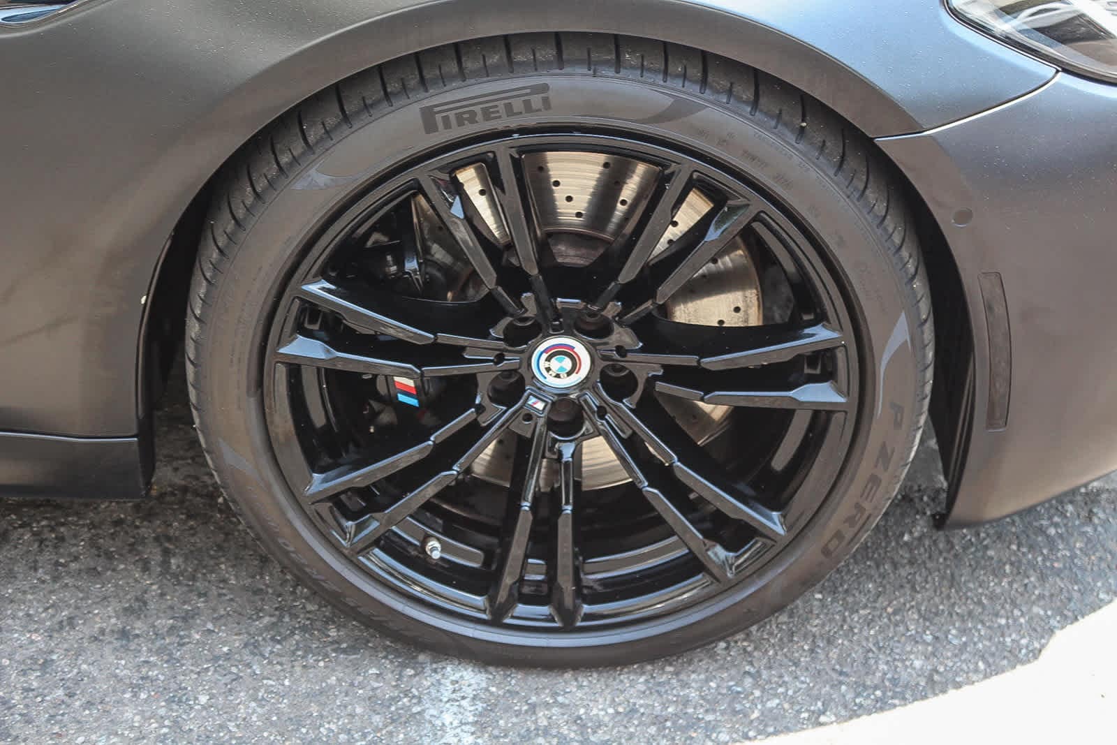 Thumbnail: 2022 BMW M5 - 9