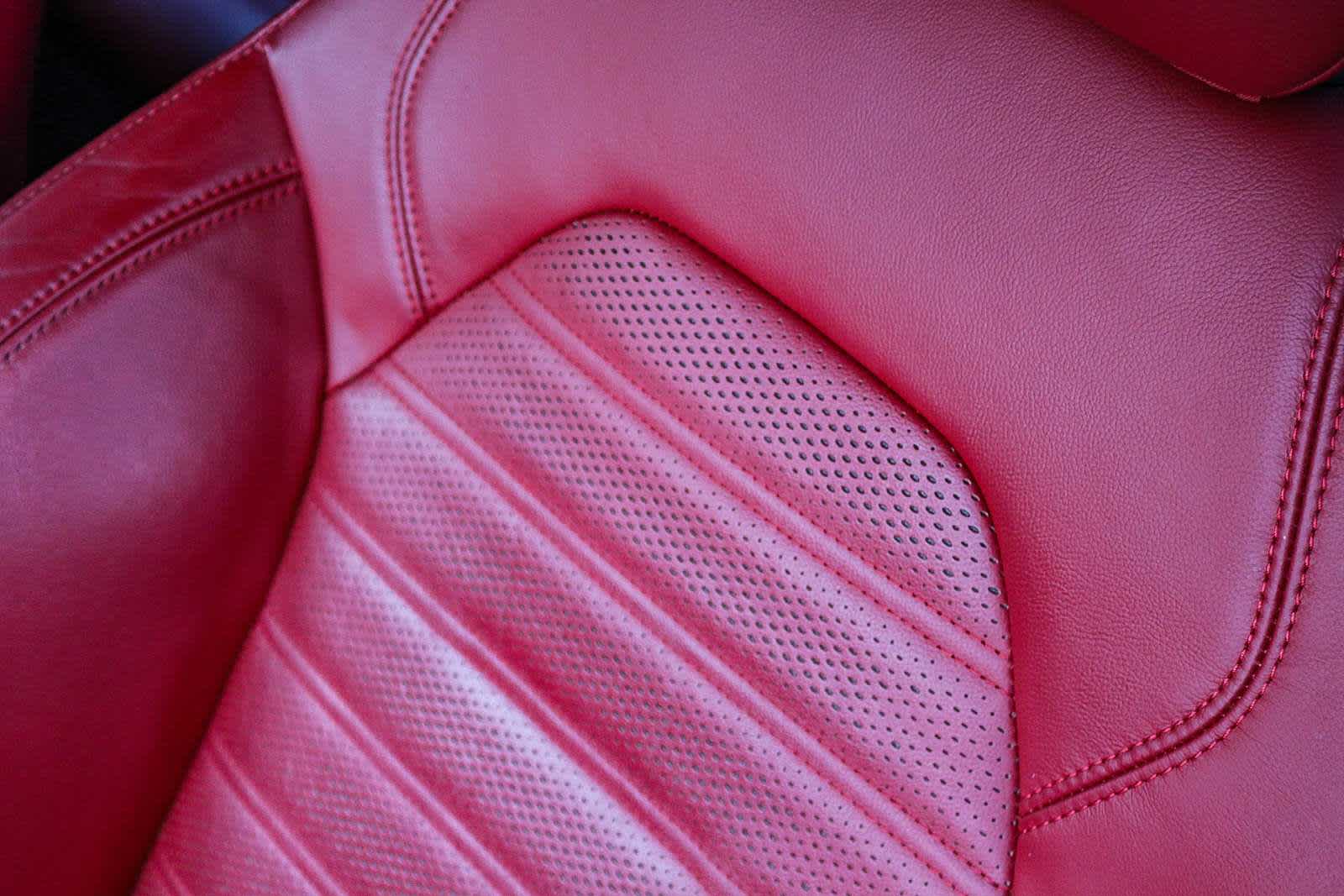 Thumbnail: 2019 Alfa Romeo Giulia - 39