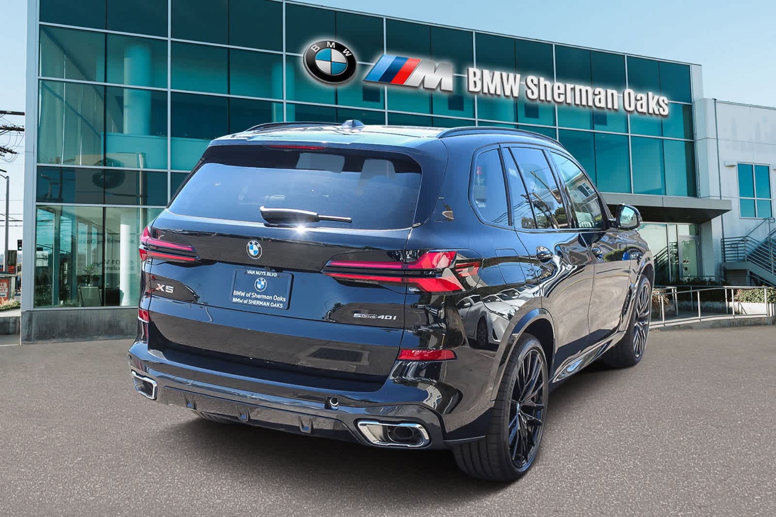 Thumbnail: 2026 BMW X5 - 4