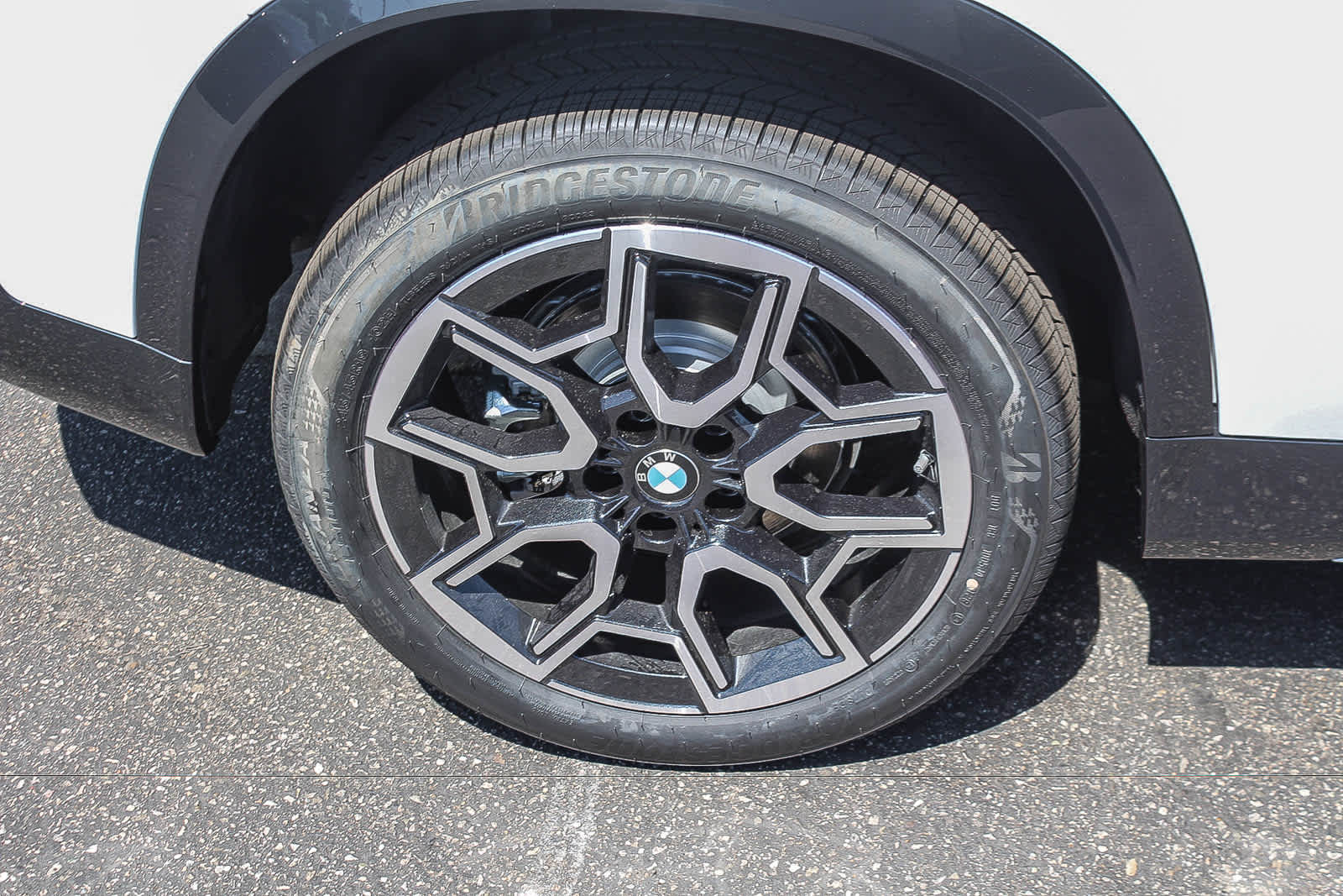 Thumbnail: 2026 BMW X1 - 10