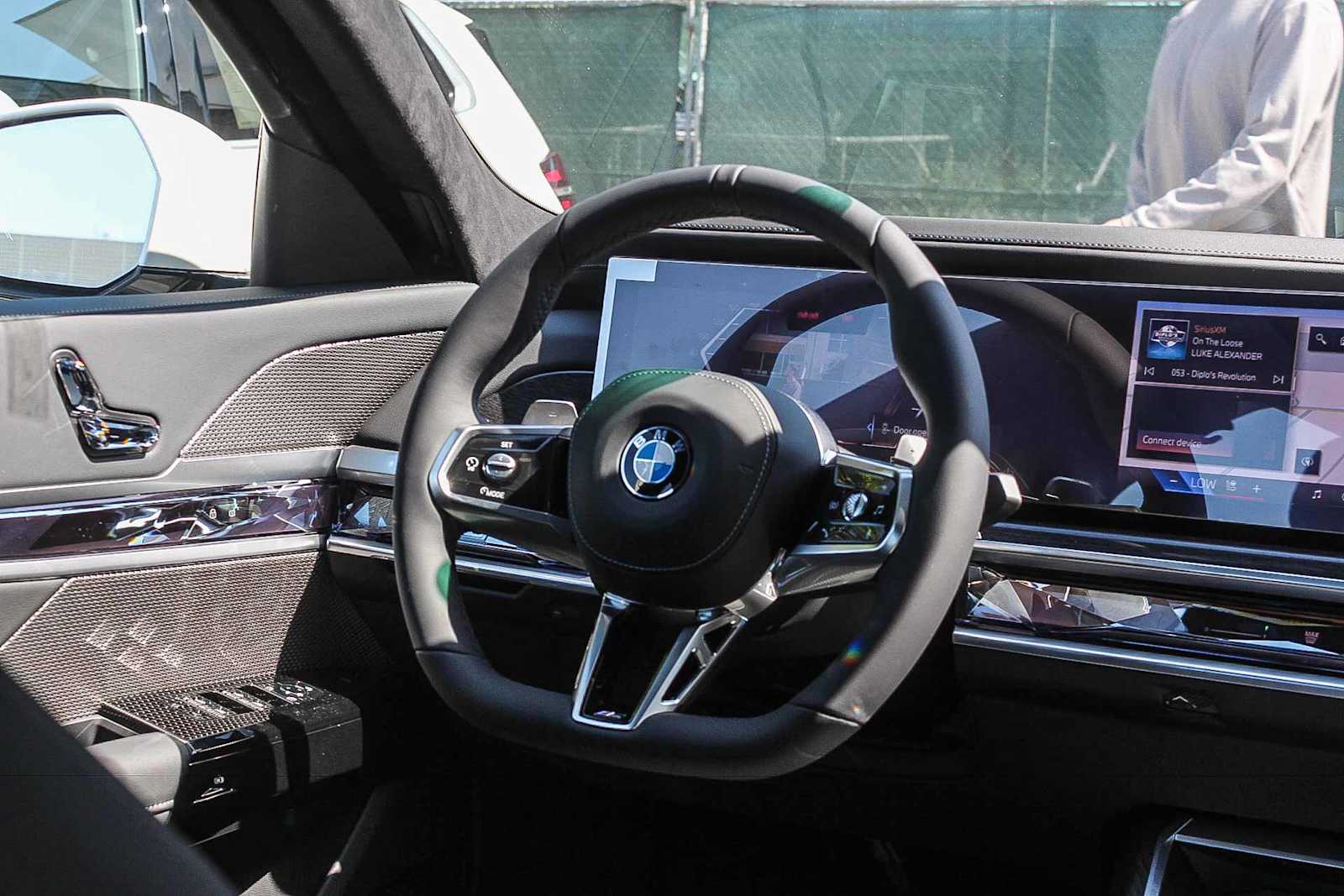 Thumbnail: 2026 BMW 7 Series - 13