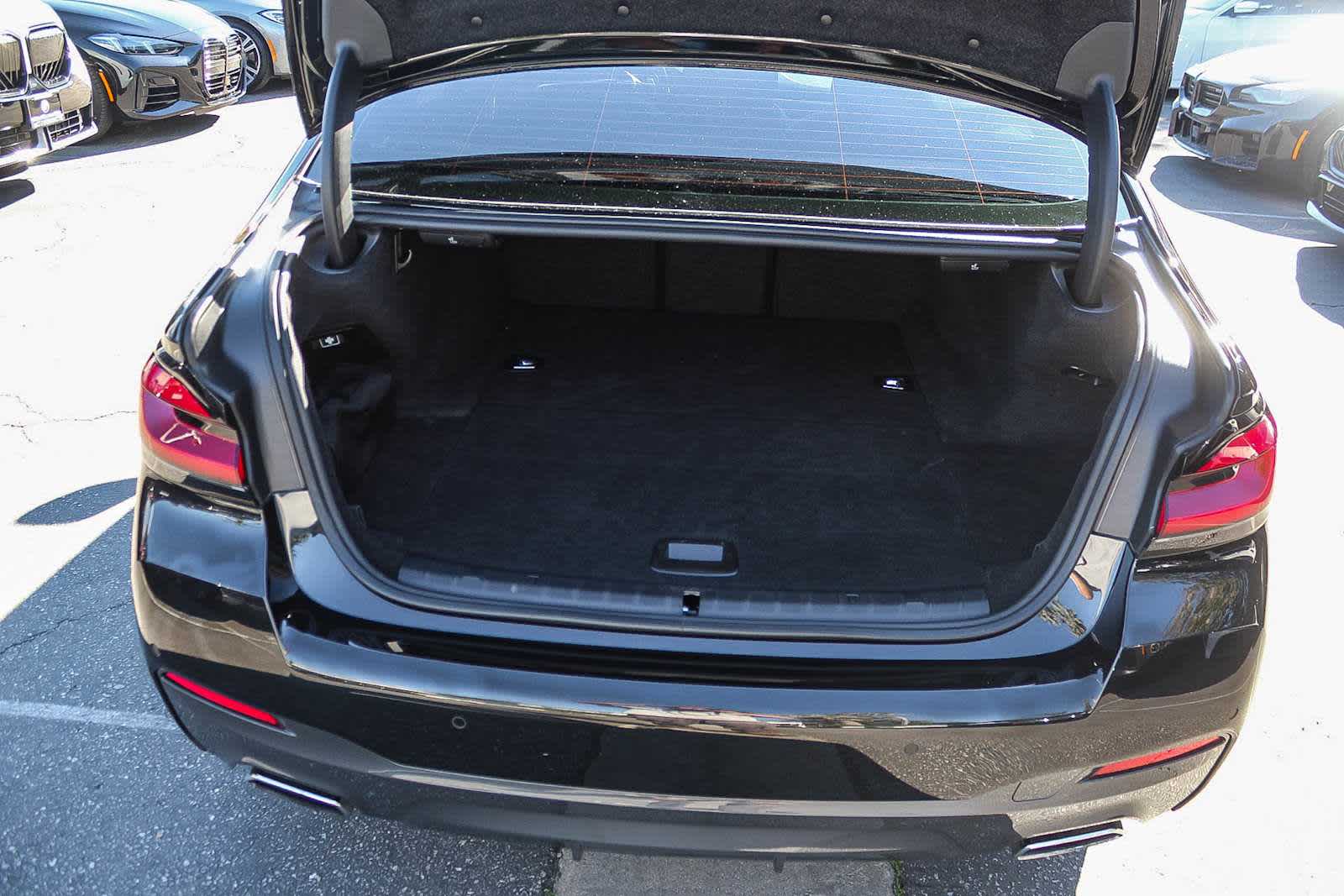 Thumbnail: 2023 BMW 5 Series - 26