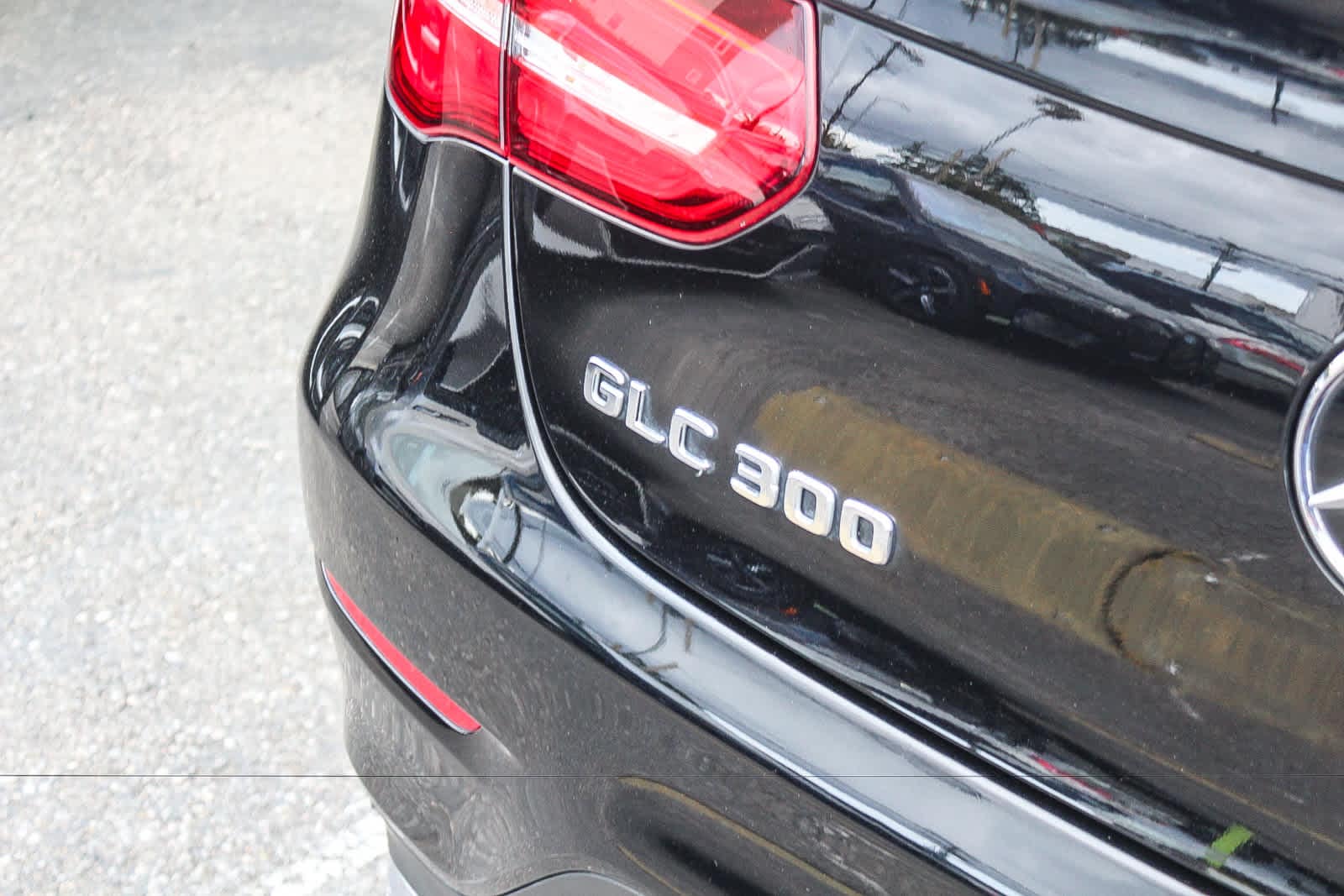 2019 Mercedes-Benz GLC 300 4MATIC photo 3