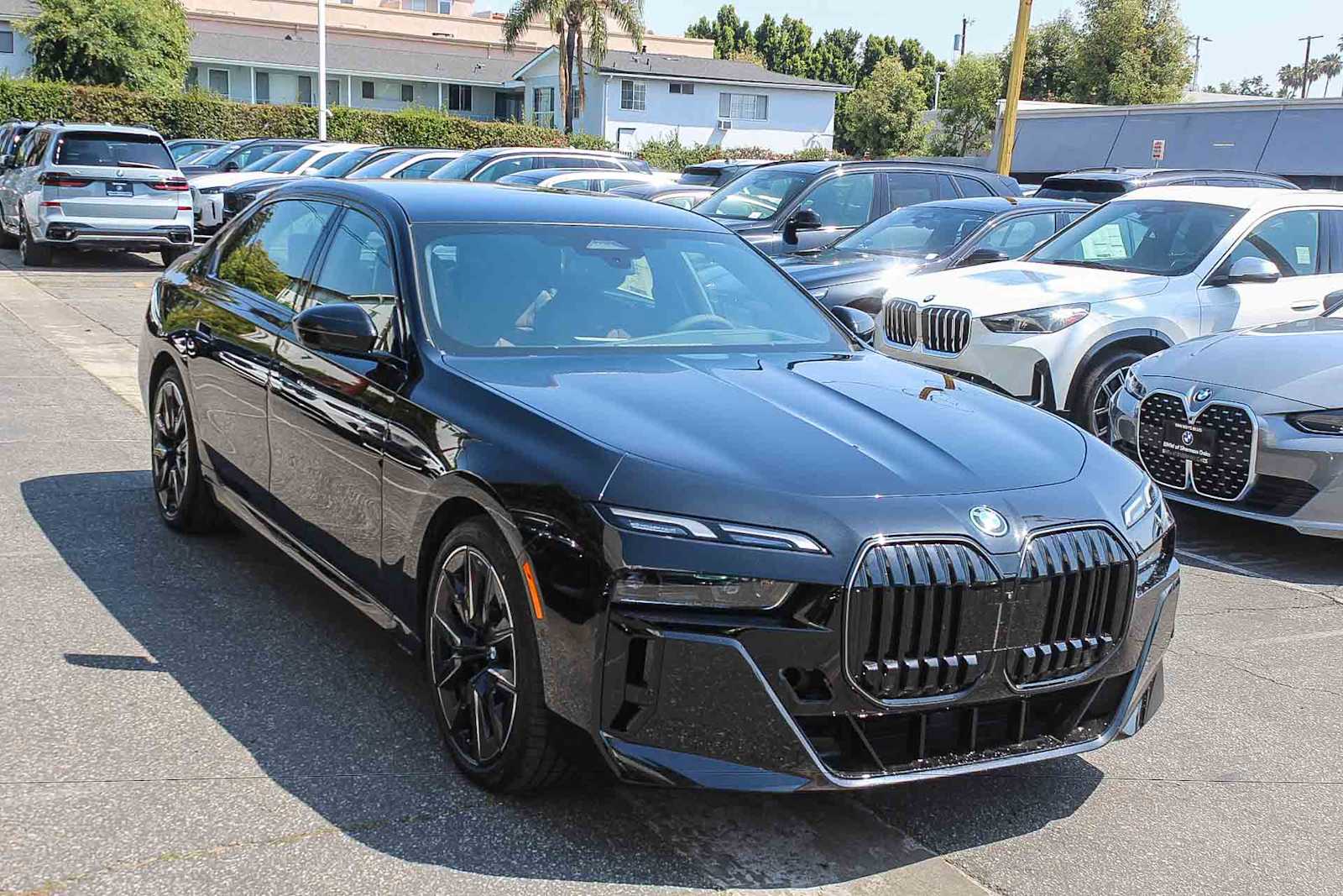 Thumbnail: 2026 BMW i7 - 5