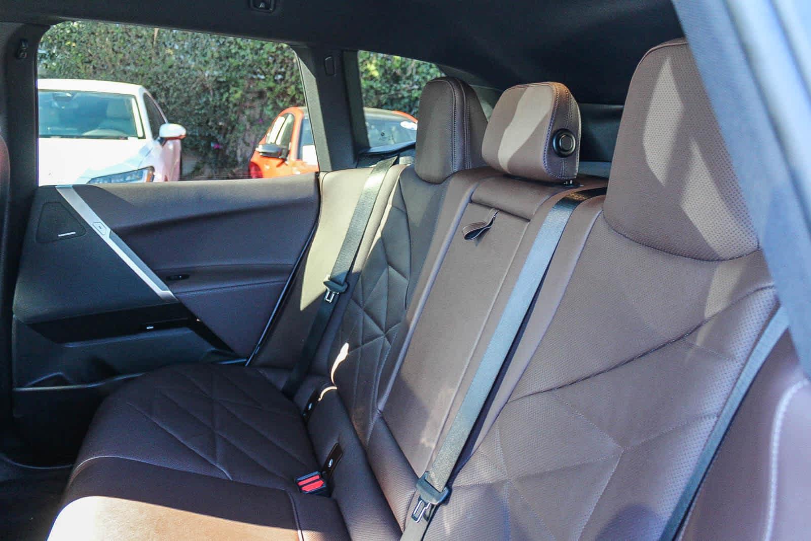 Thumbnail: 2026 BMW iX - 18