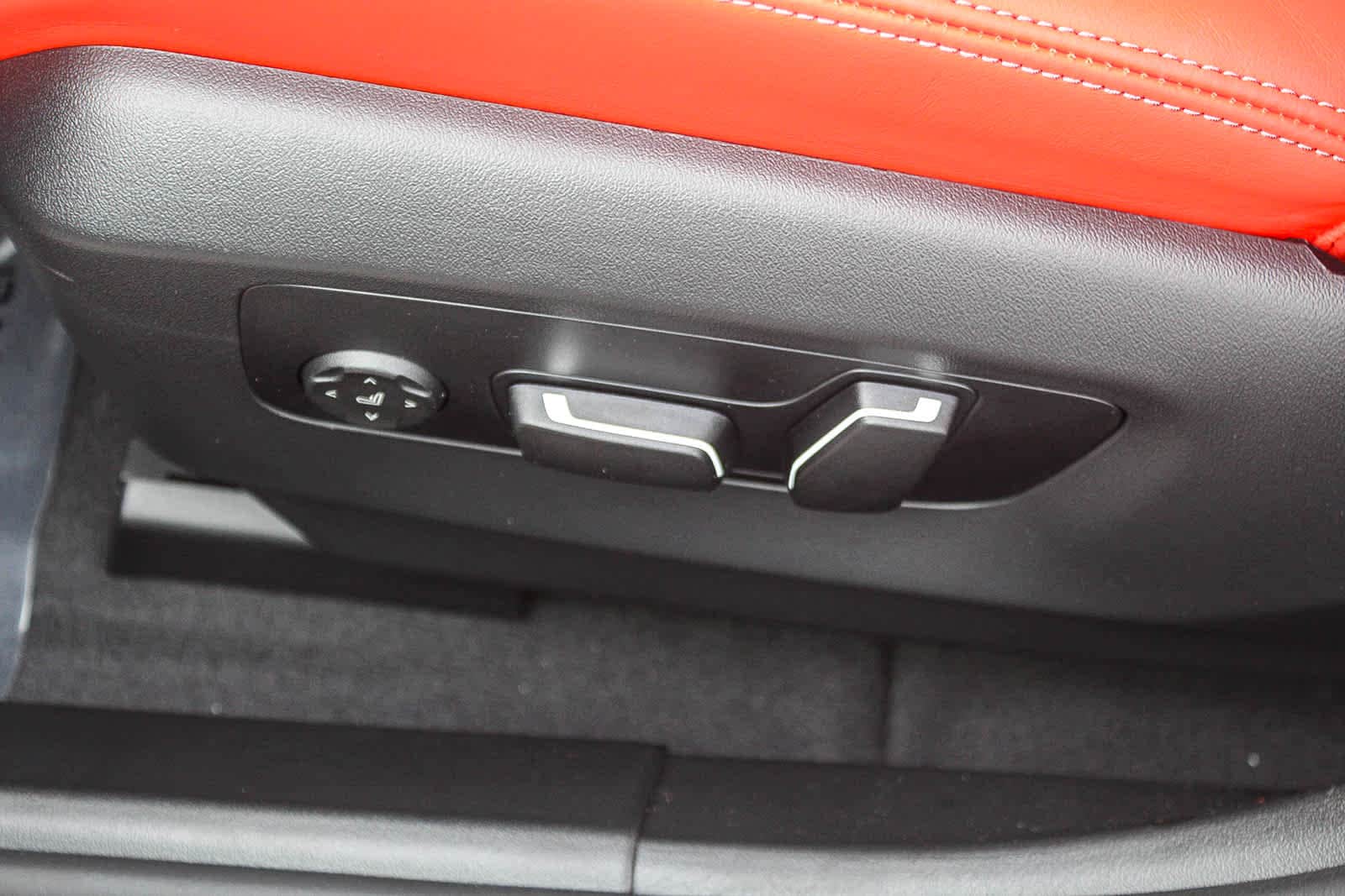 Thumbnail: 2026 BMW M5 - 21