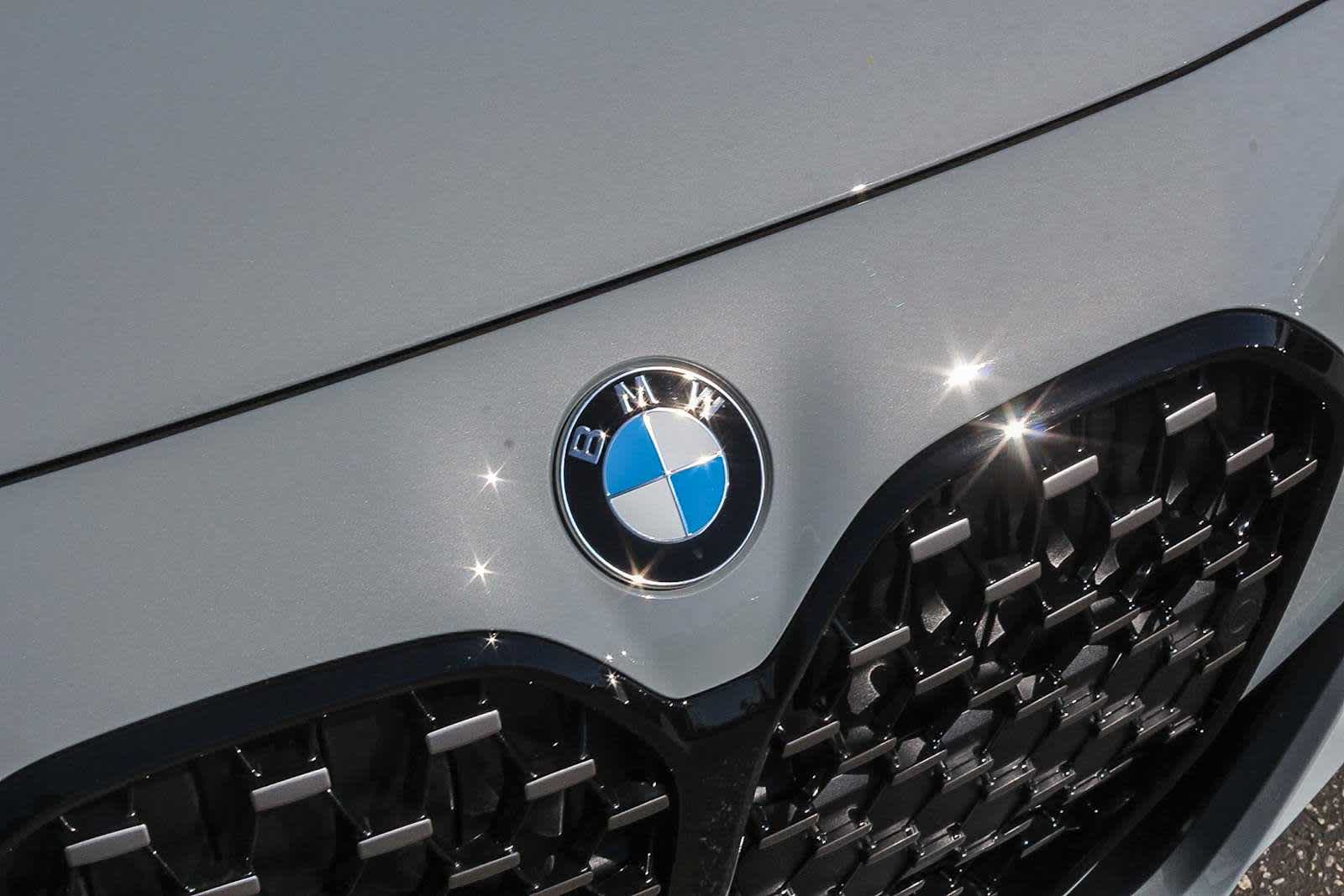 Thumbnail: 2026 BMW 4 Series - 11