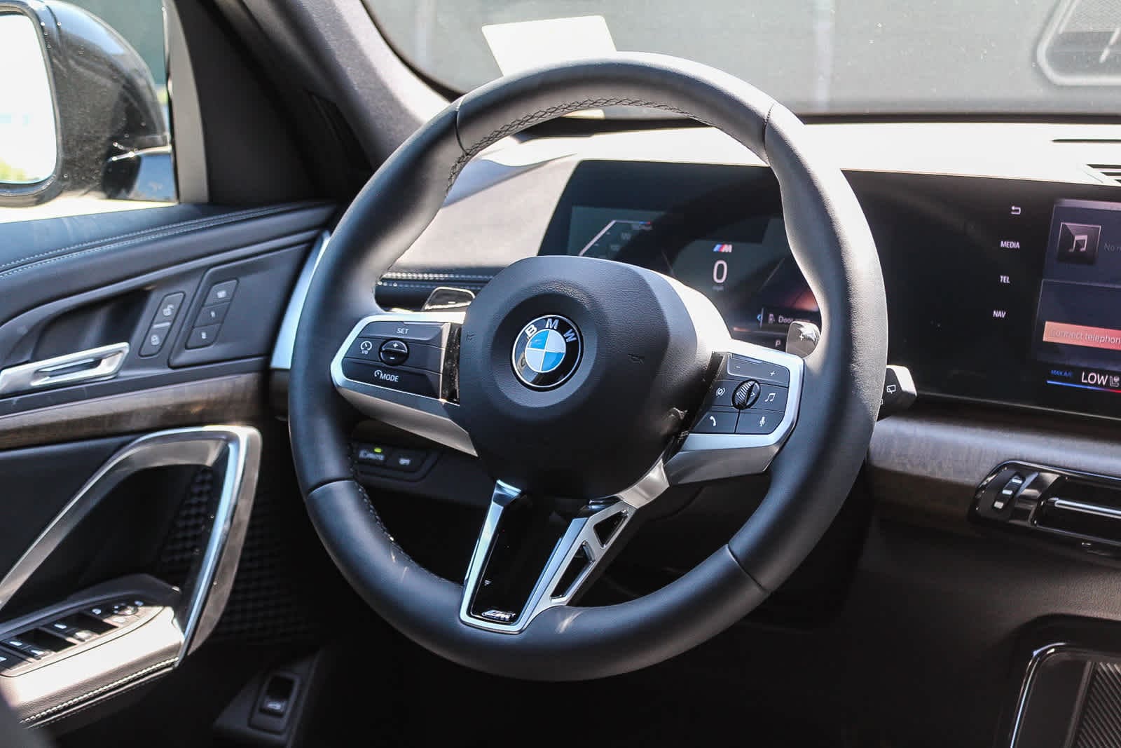 Thumbnail: 2026 BMW X1 - 15