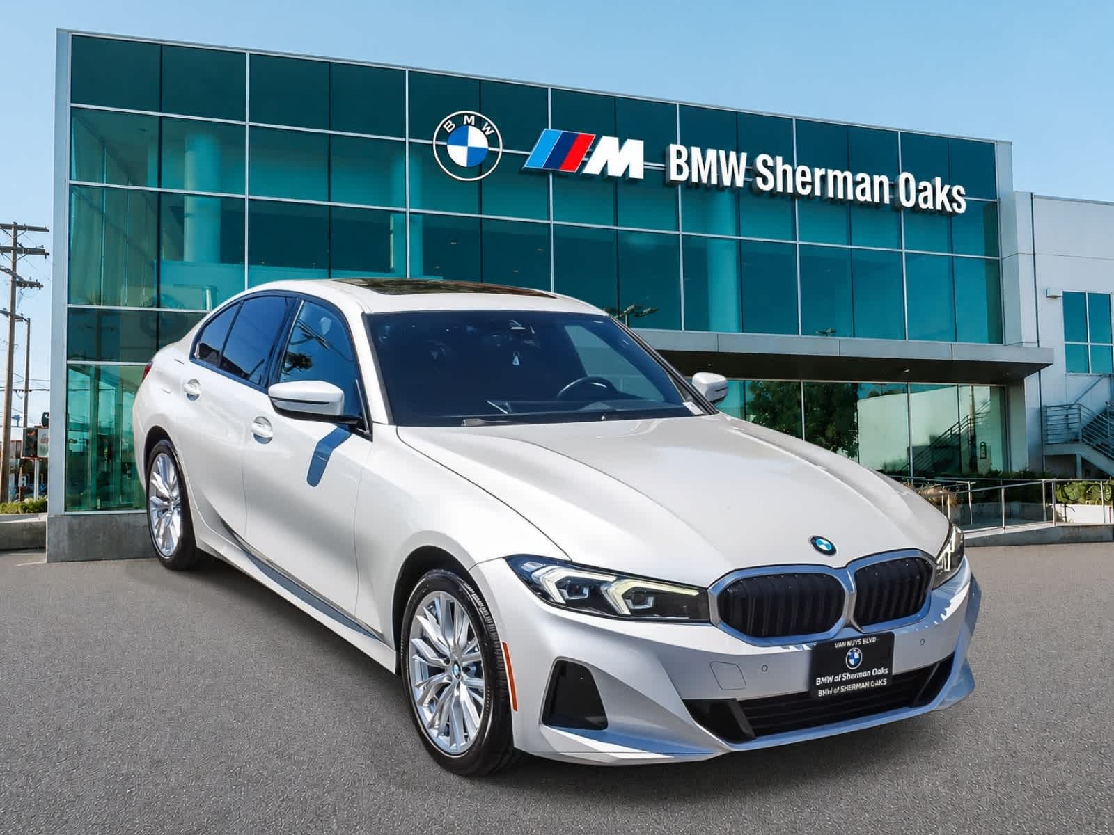 Thumbnail: 2023 BMW 3 Series - 2