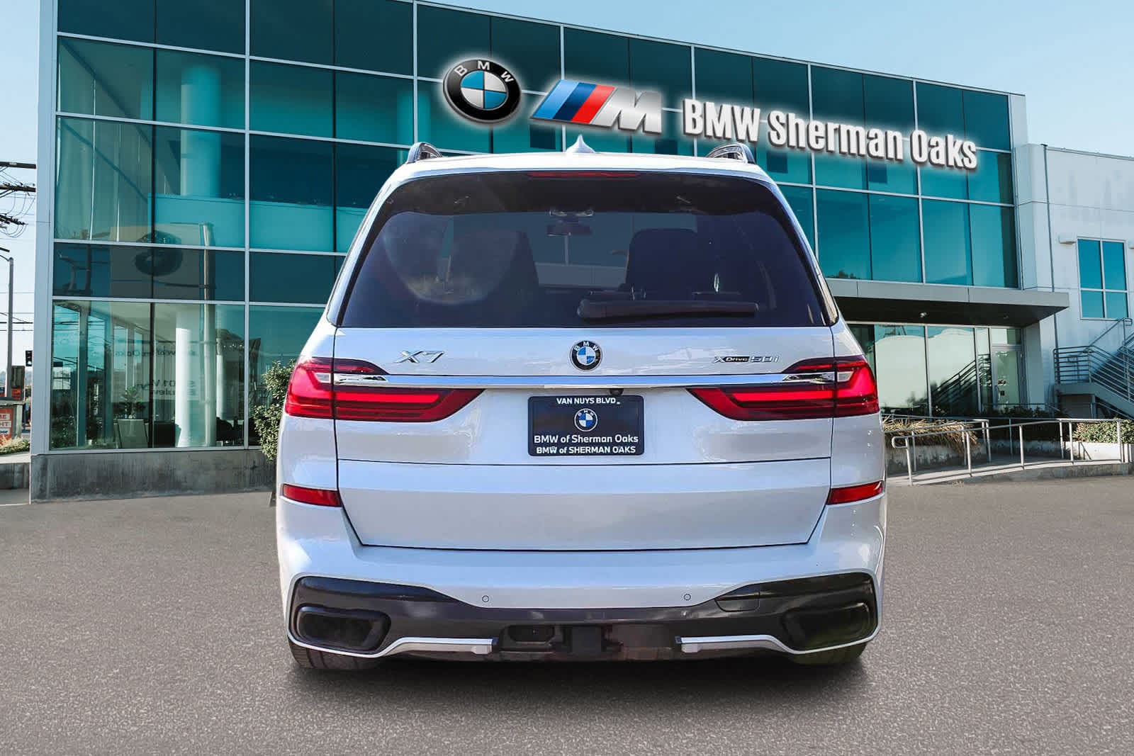 Thumbnail: 2019 BMW X7 - 10