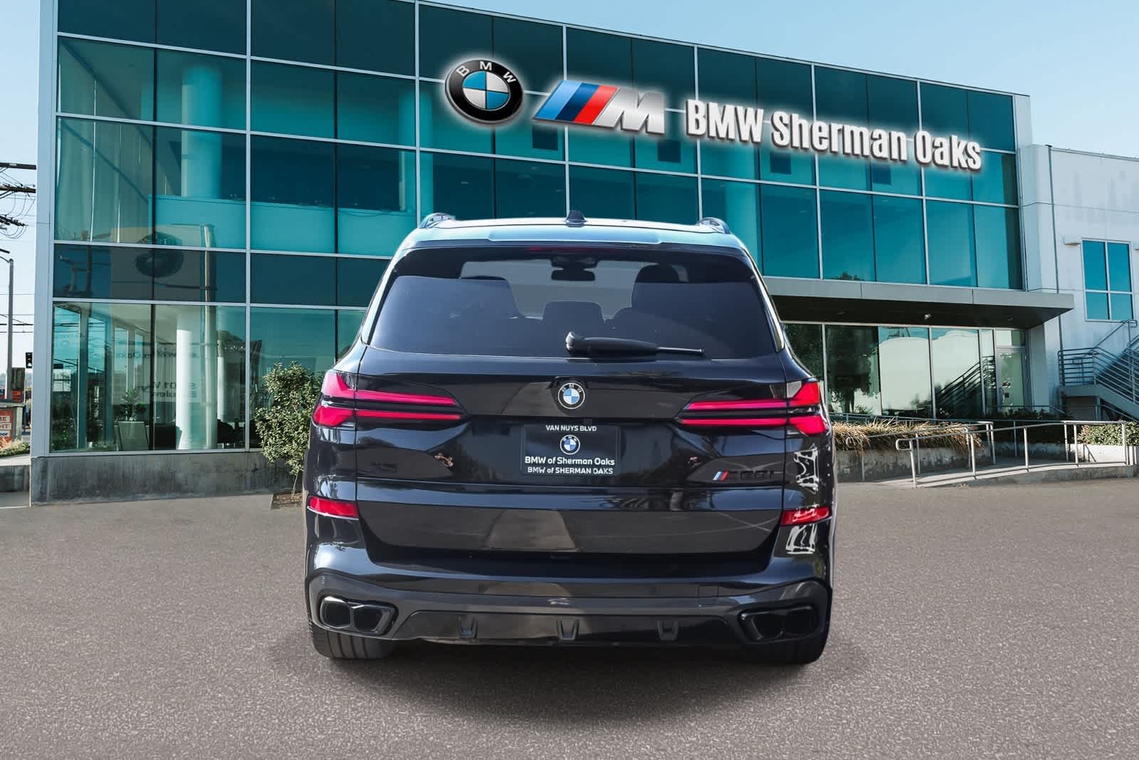 2026 BMW X5 M60i photo 4