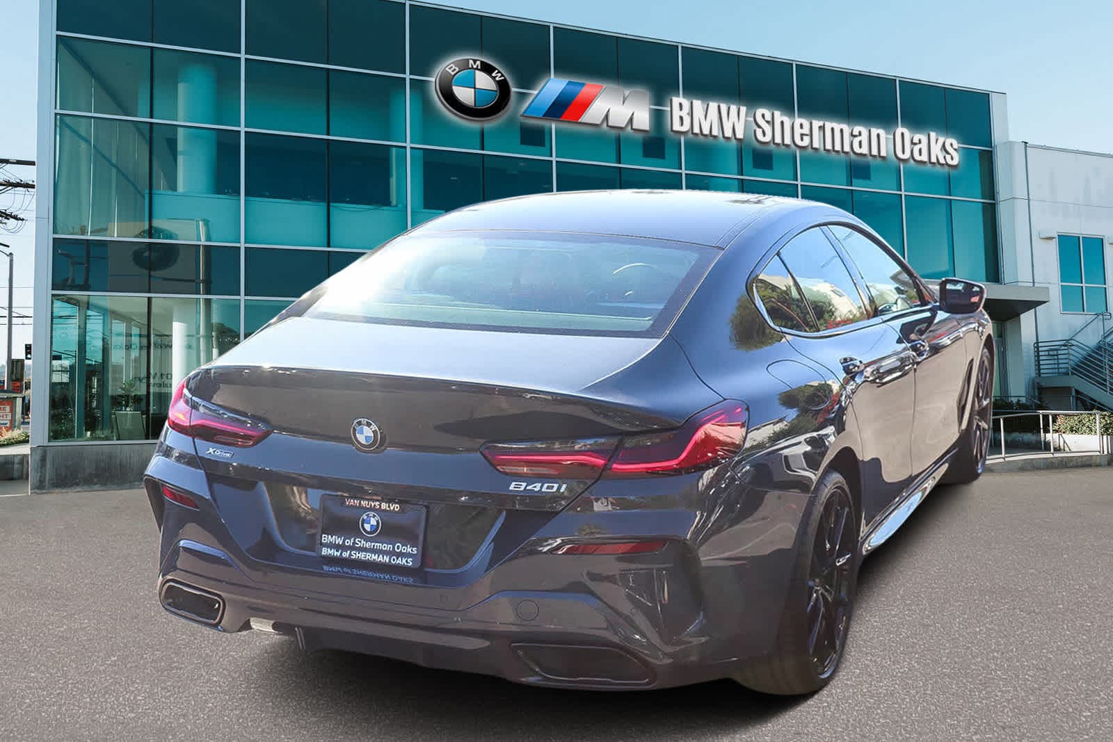 Thumbnail: 2026 BMW 8 Series - 4
