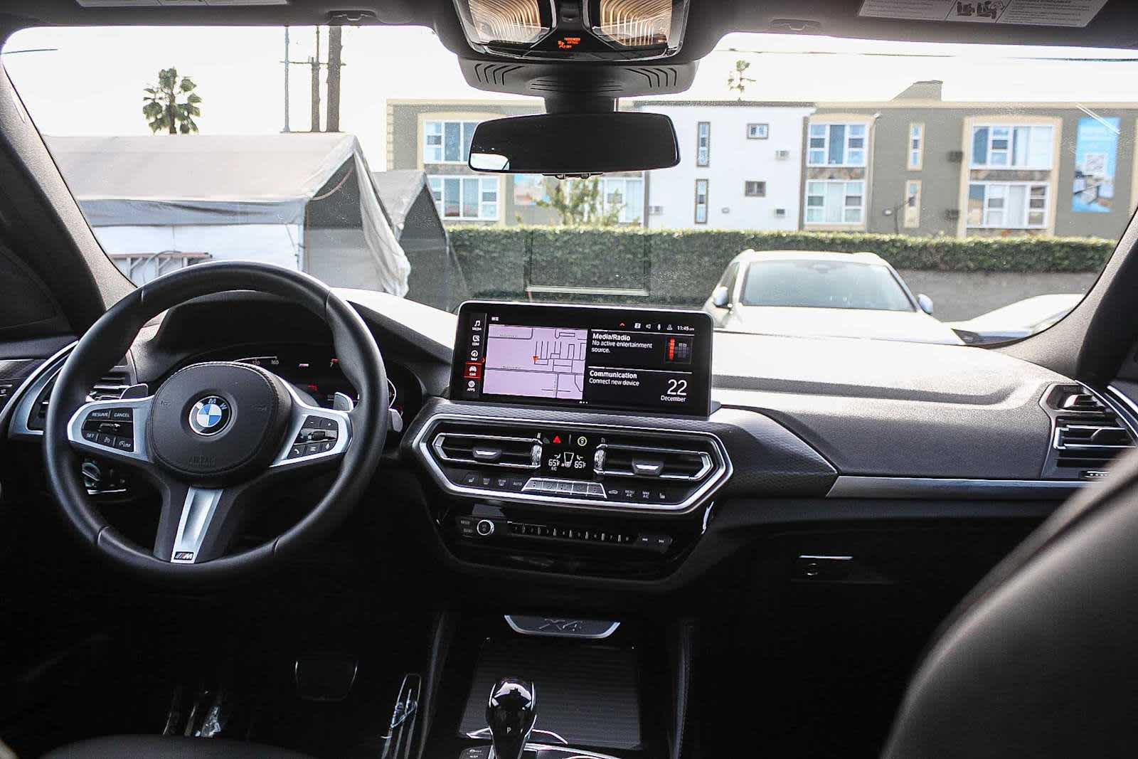 Thumbnail: 2023 BMW X4 - 12