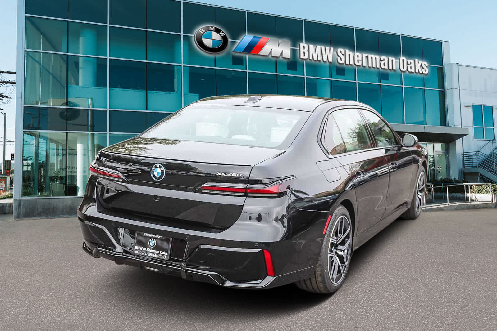 Thumbnail: 2026 BMW i7 - 4