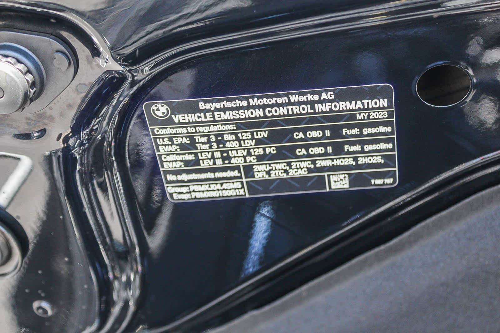 Thumbnail: 2023 BMW M5 - 27