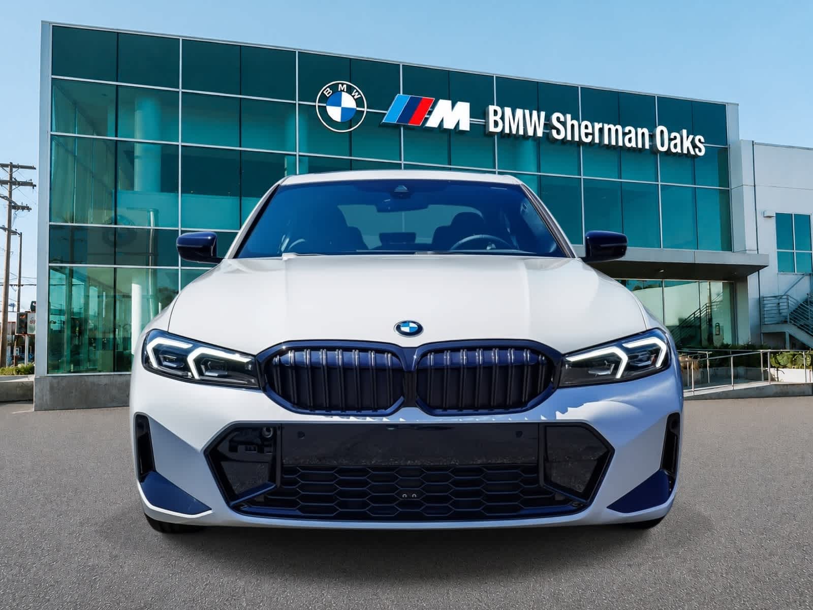 Thumbnail: 2026 BMW 3 Series - 2