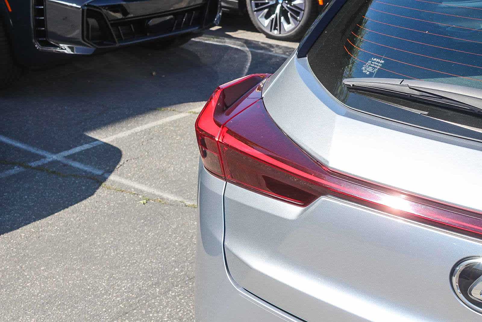 2024 LEXUS UX 250h photo 6