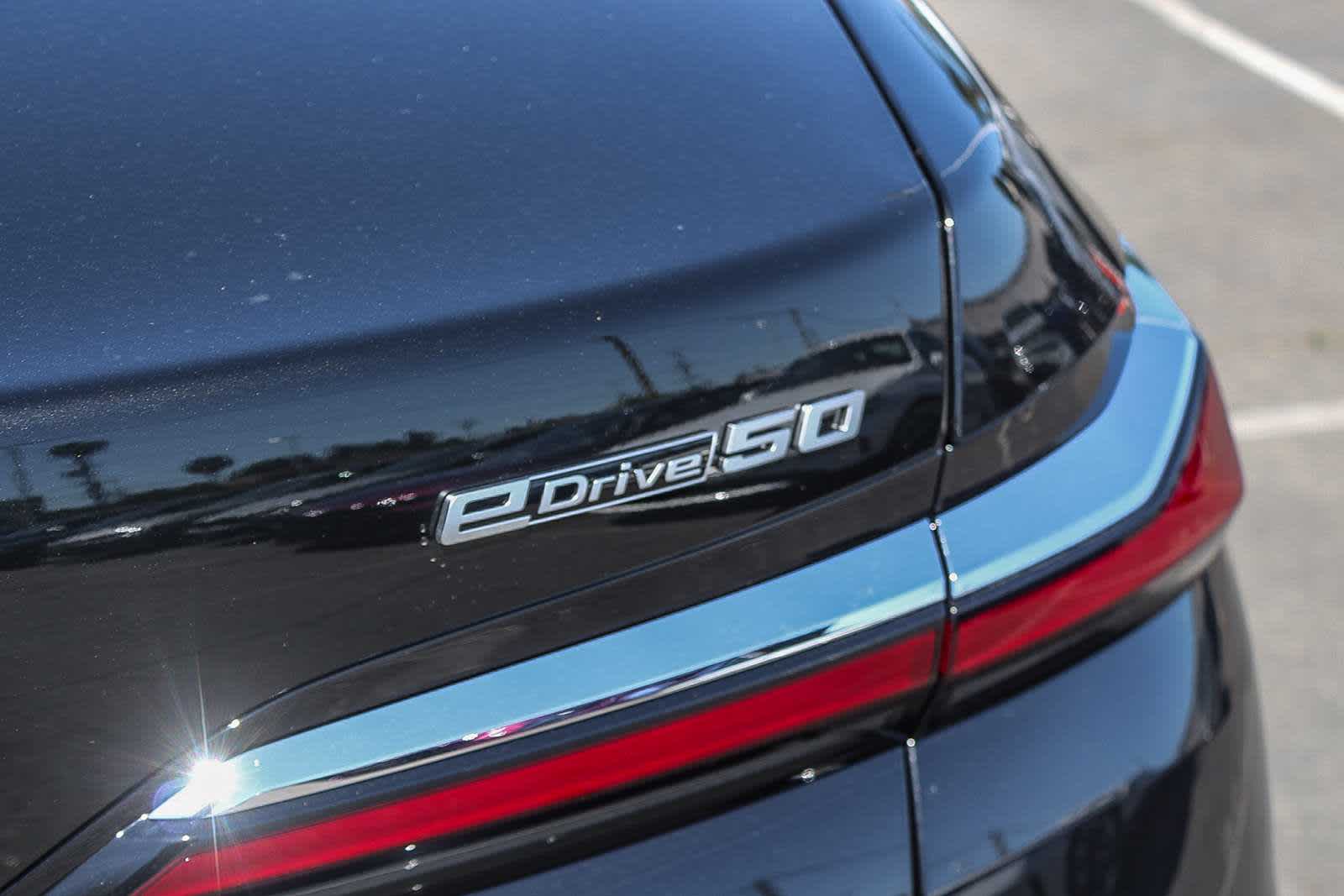 Thumbnail: 2026 BMW i7 - 25