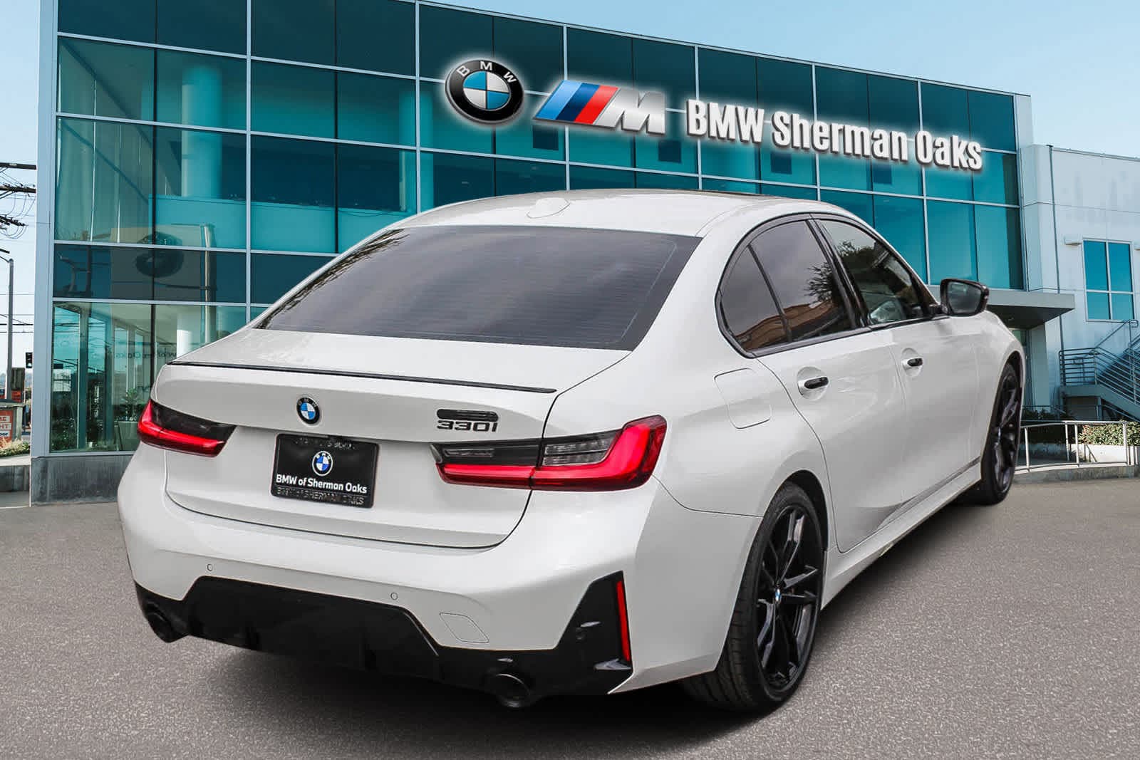 Thumbnail: 2023 BMW 3 Series - 4