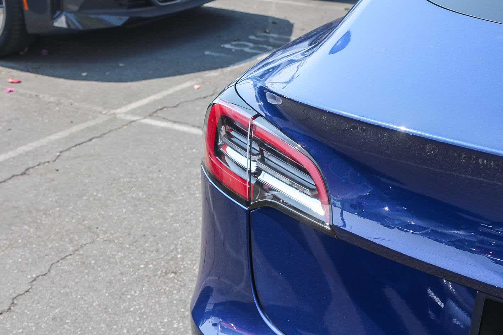 Thumbnail: 2020 Tesla Model 3 - 7