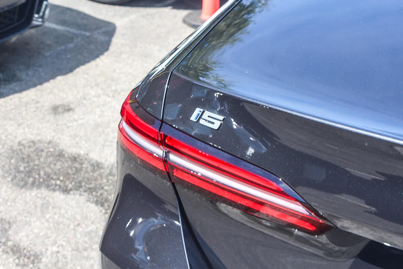 Thumbnail: 2026 BMW i5 - 7
