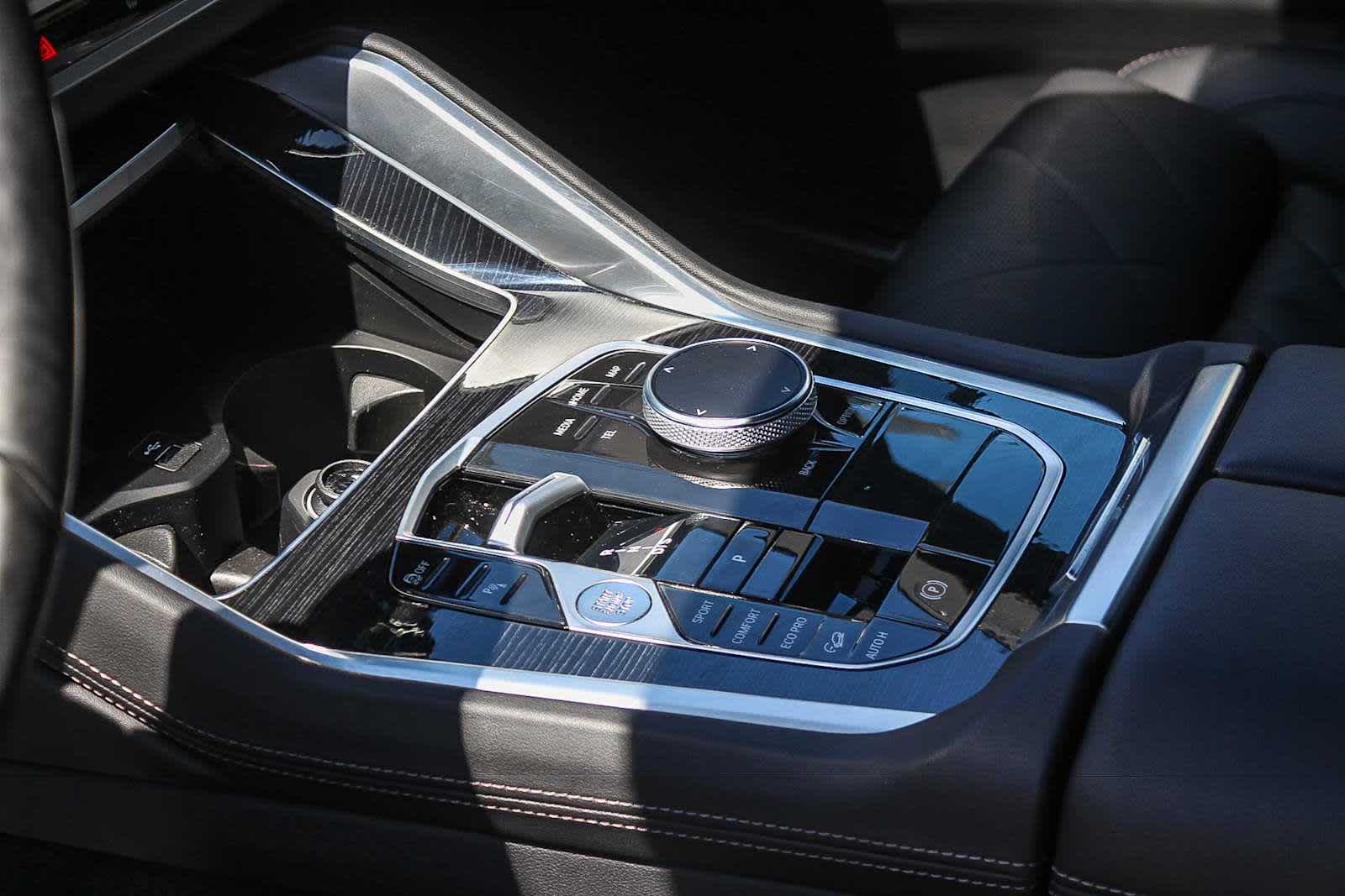Thumbnail: 2024 BMW X6 - 17