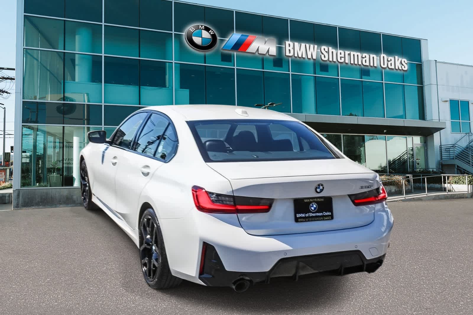 Thumbnail: 2026 BMW 3 Series - 5