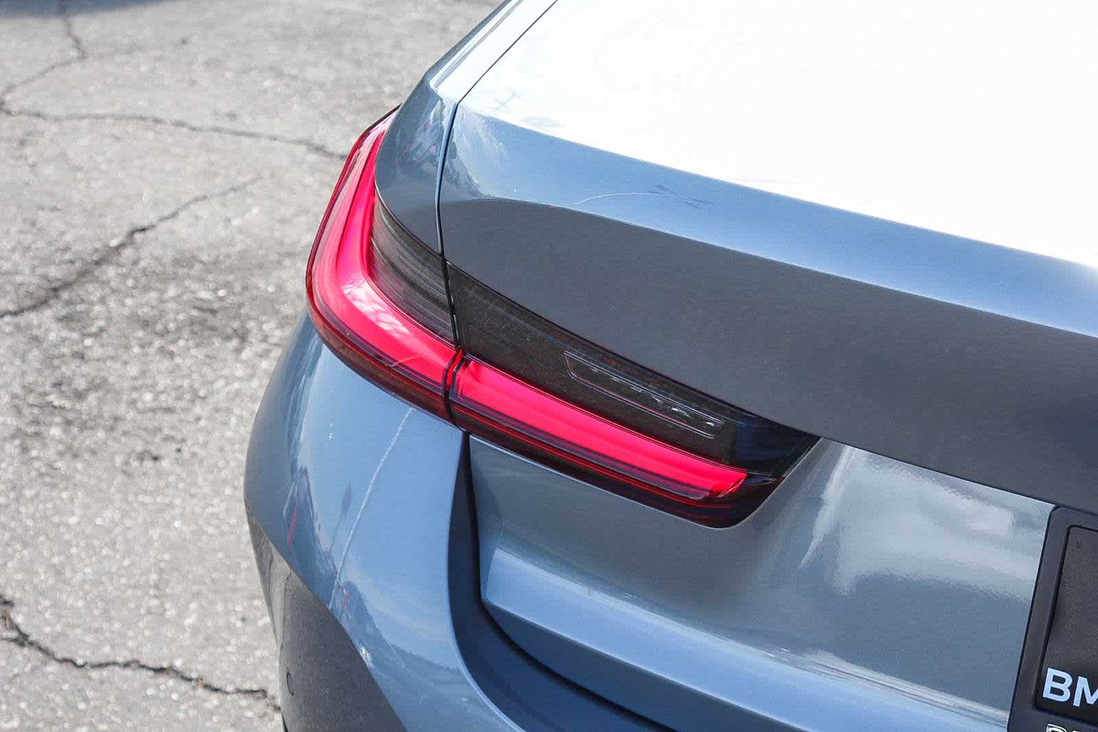 Thumbnail: 2026 BMW 3 Series - 7