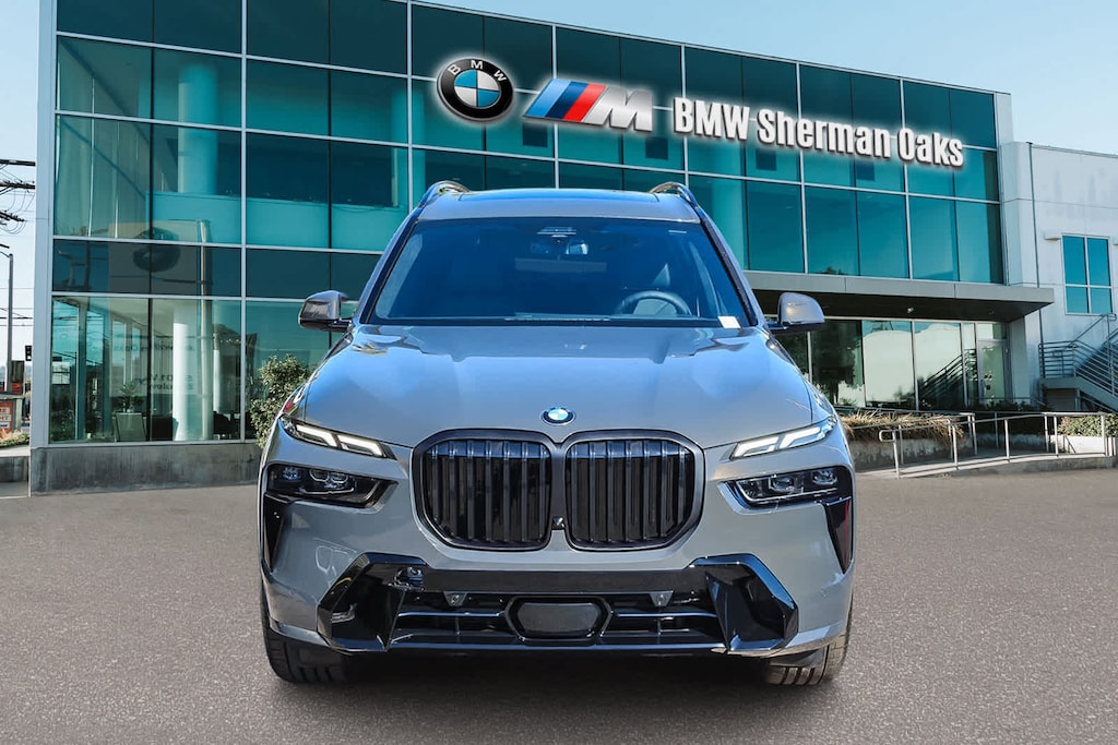 New 2026 BMW X7 xDrive40i SUV