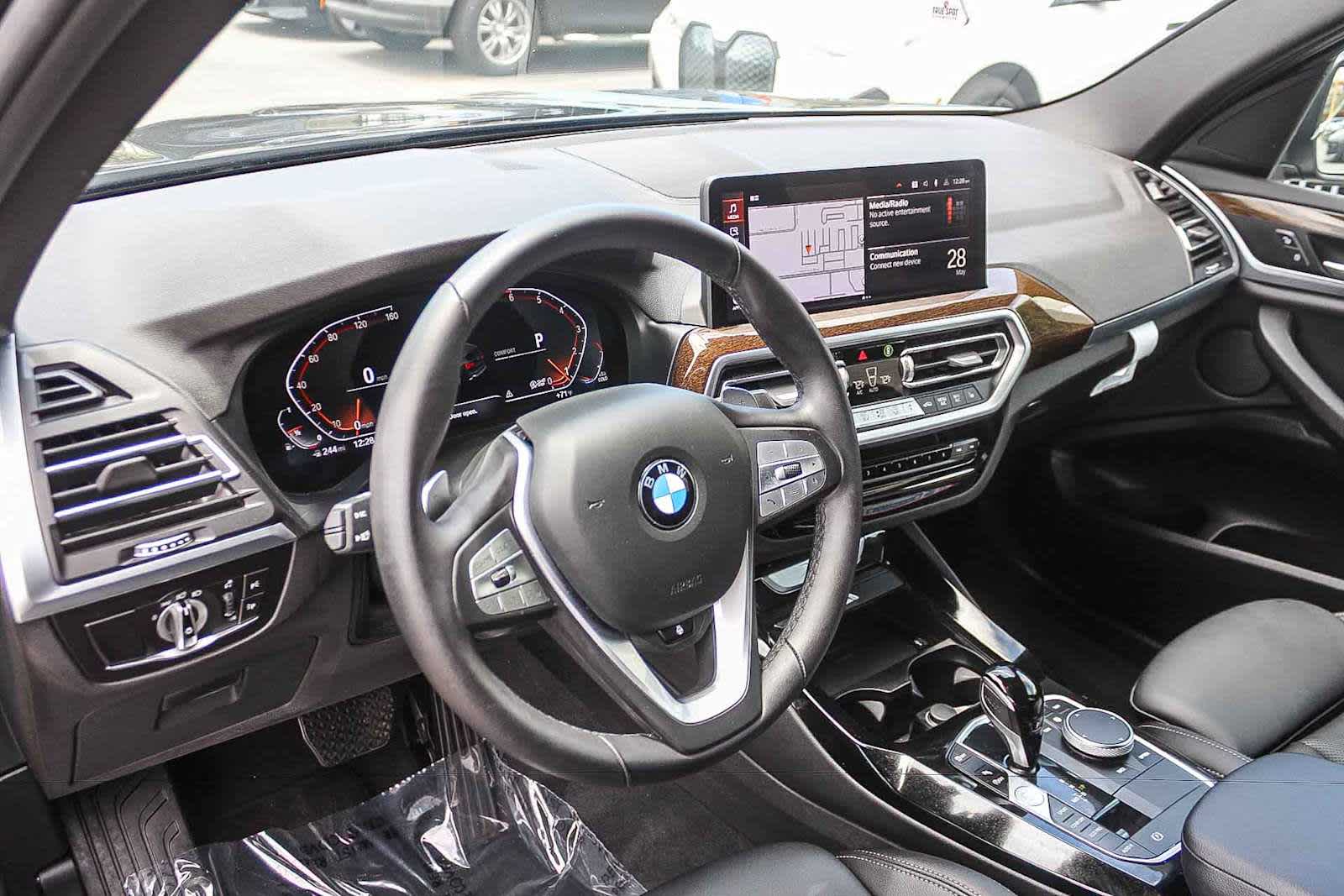 Thumbnail: 2023 BMW X3 - 16