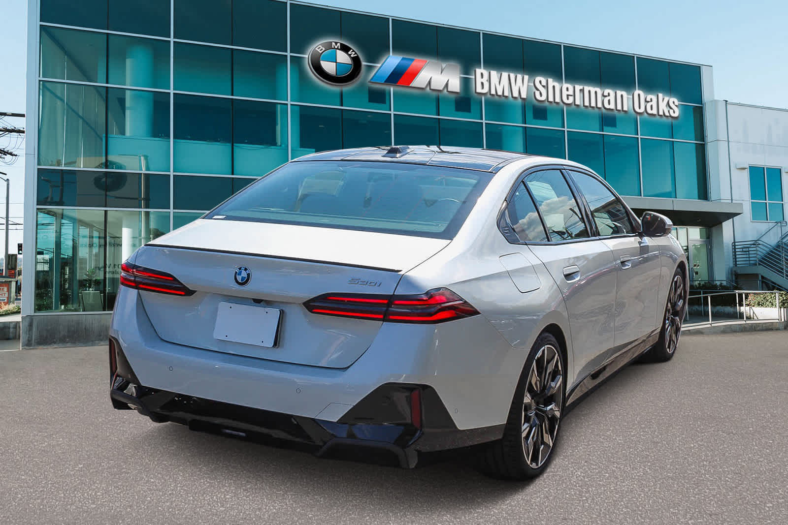 2026 Bmw 530i Sedan photo 4